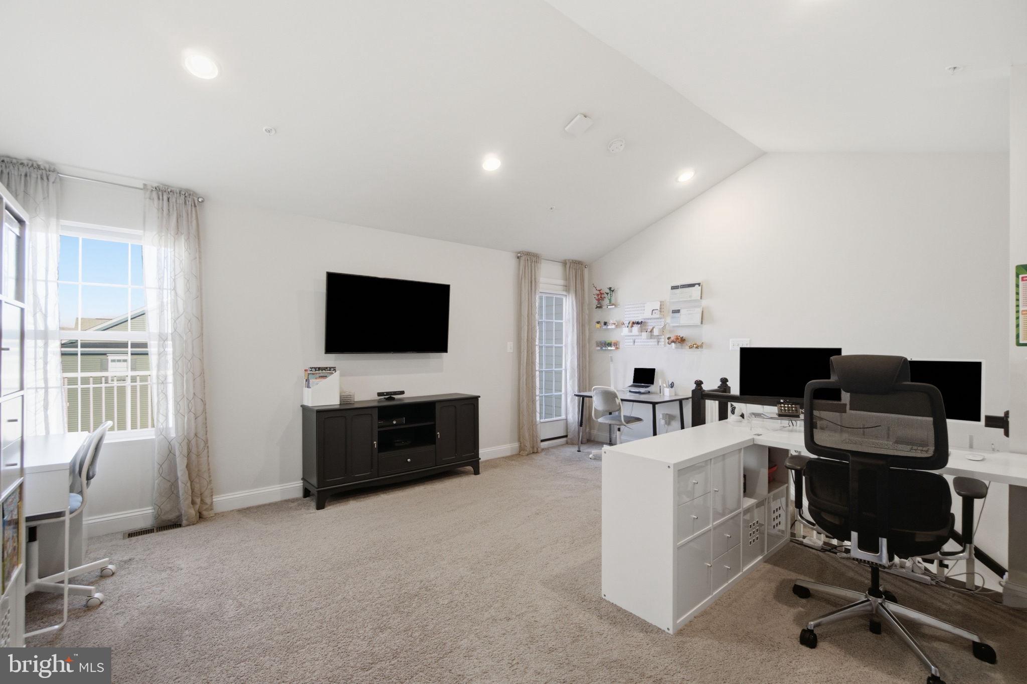 WESTVIEW SOUTH - Residential