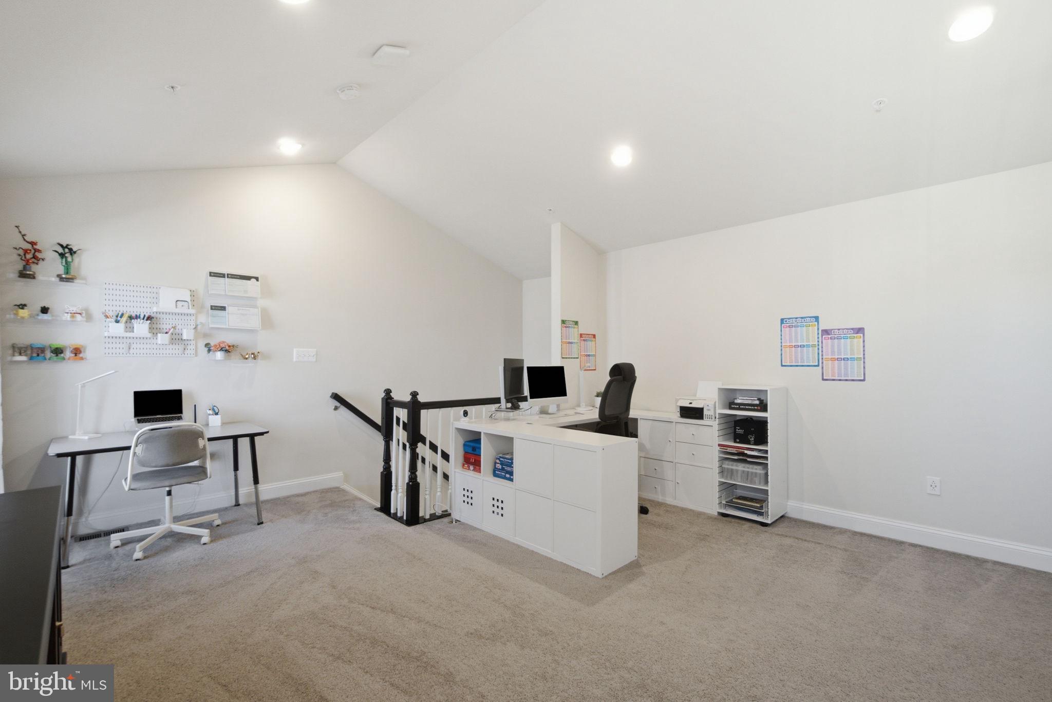 WESTVIEW SOUTH - Residential