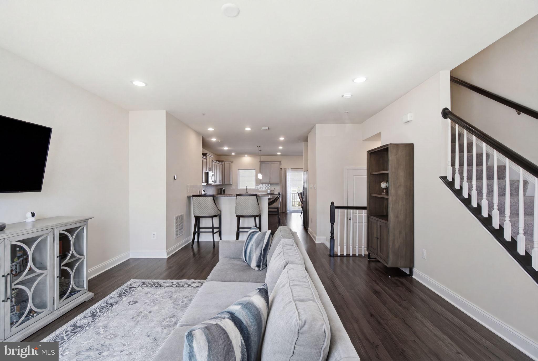 WESTVIEW SOUTH - Residential