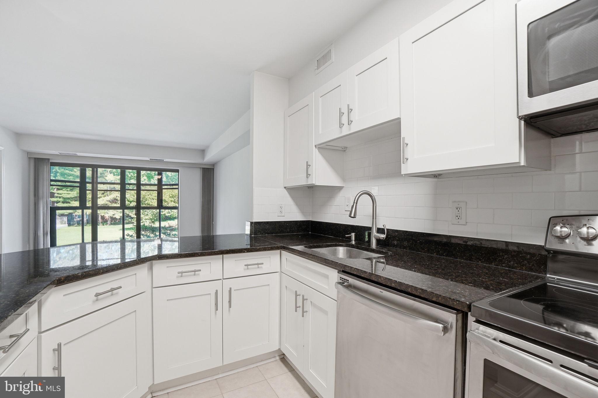 ASTORIA - Residential