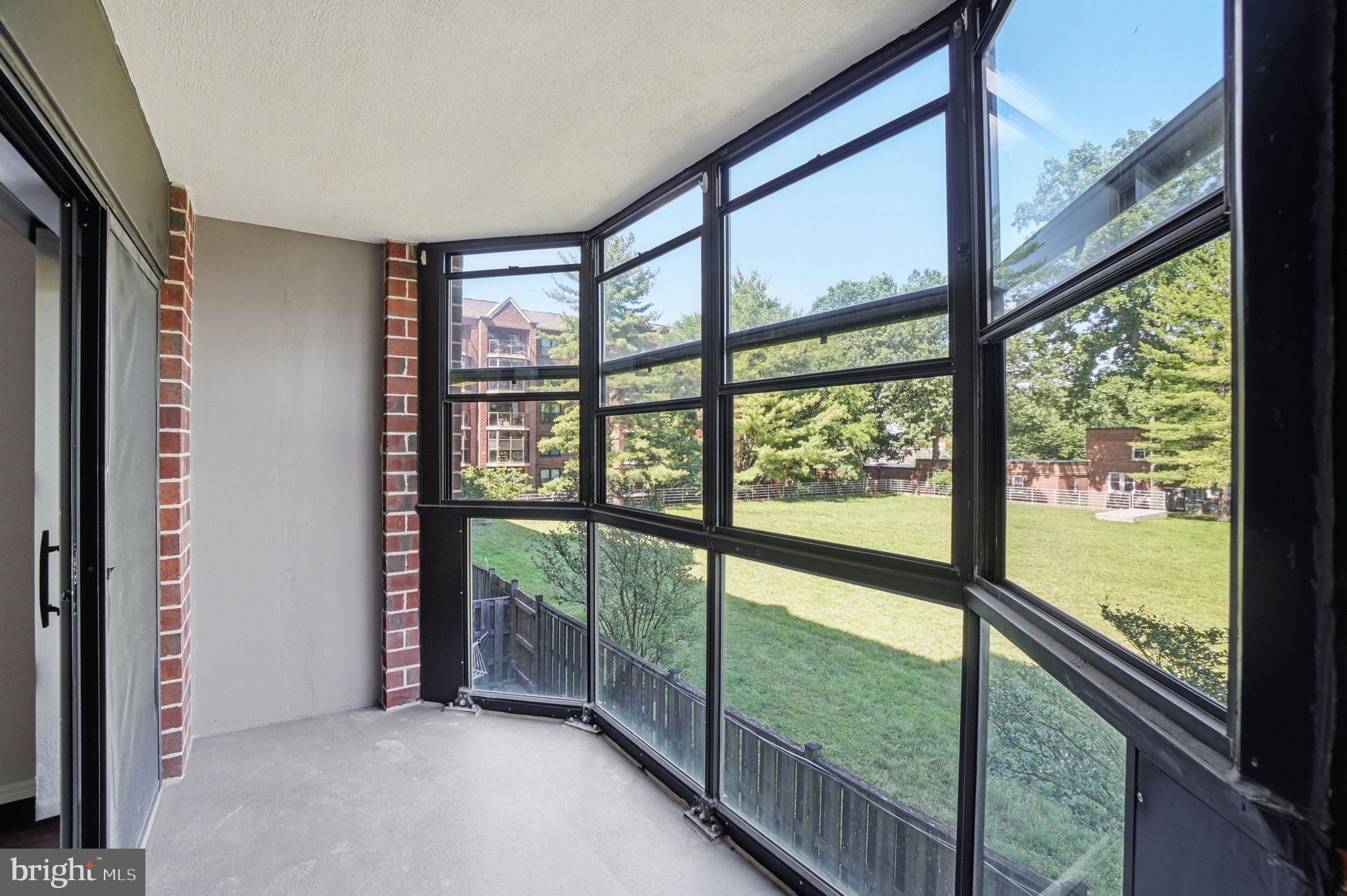 ASTORIA - Residential
