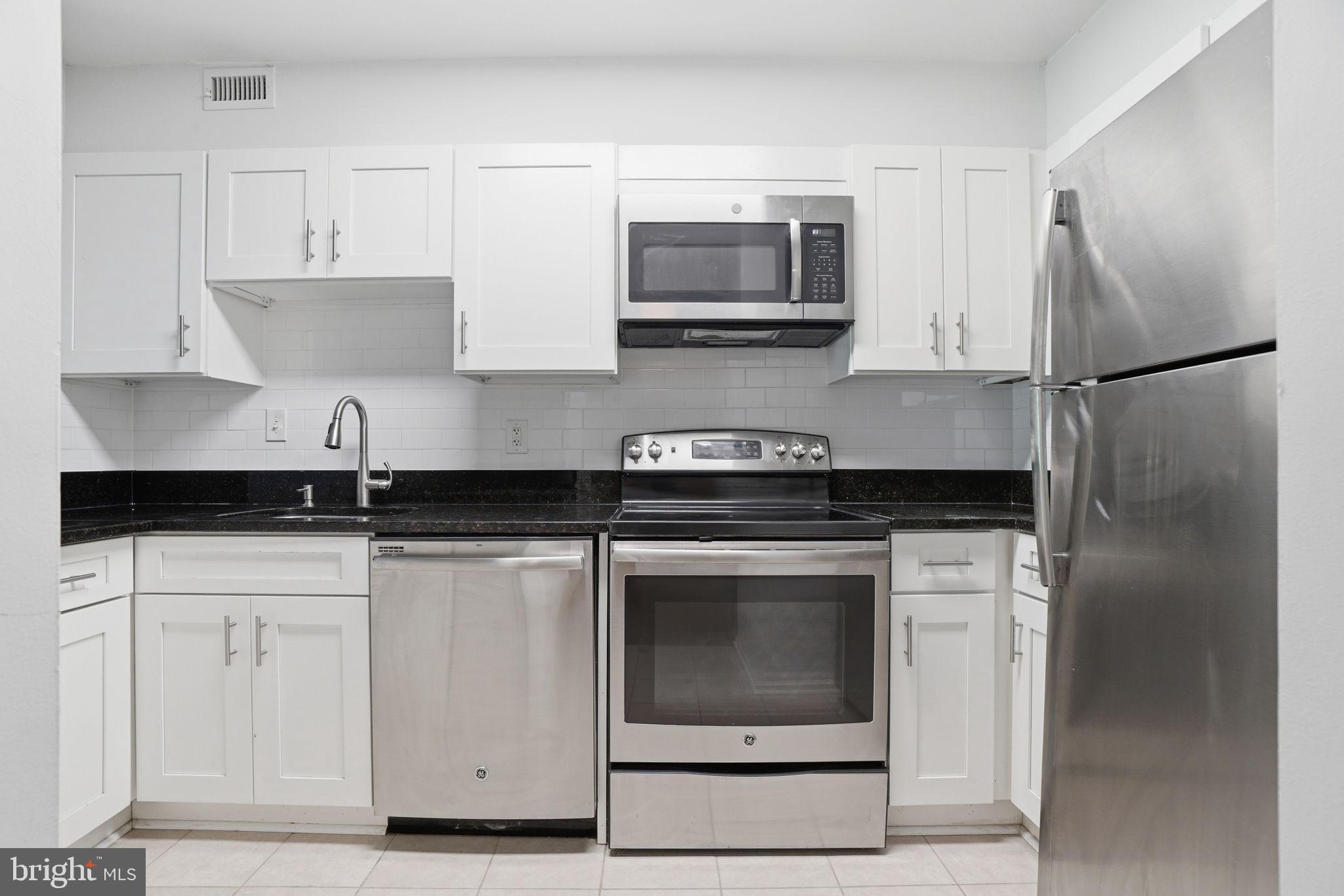 ASTORIA - Residential
