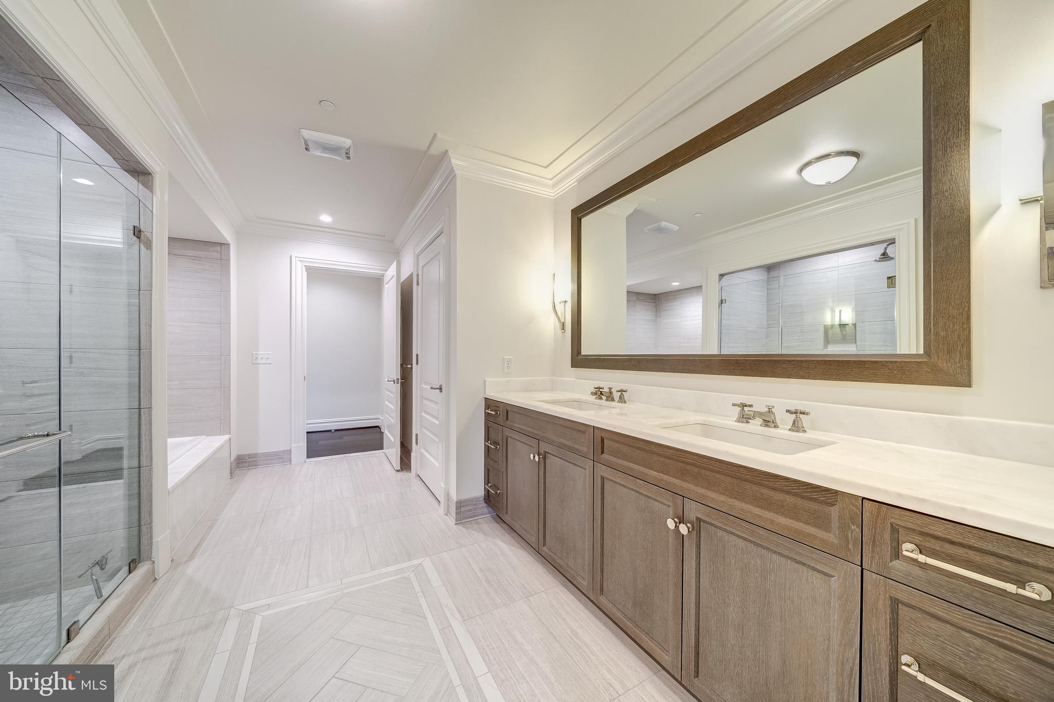 THE SIGNET - Residential Lease