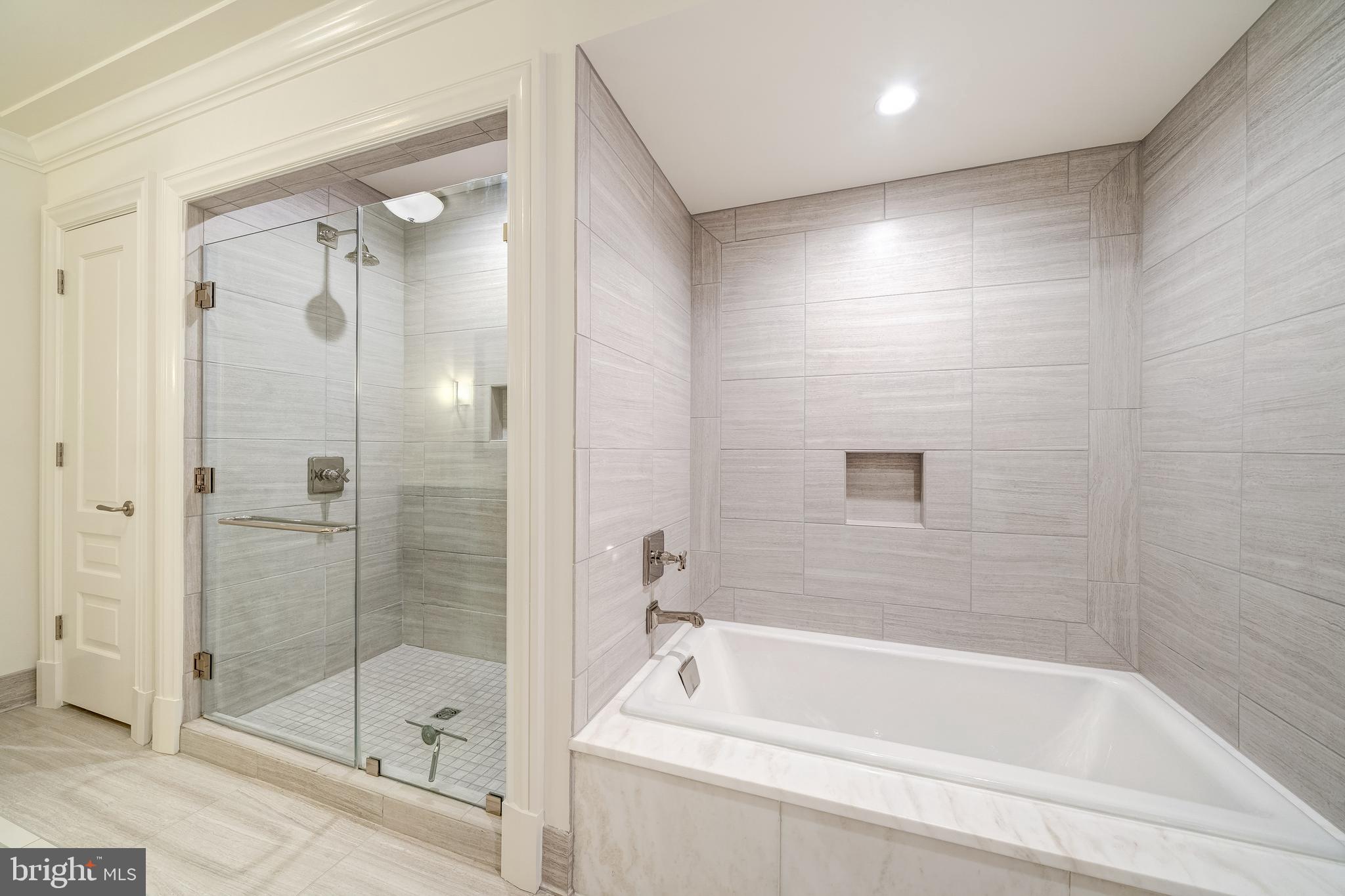 THE SIGNET - Residential Lease