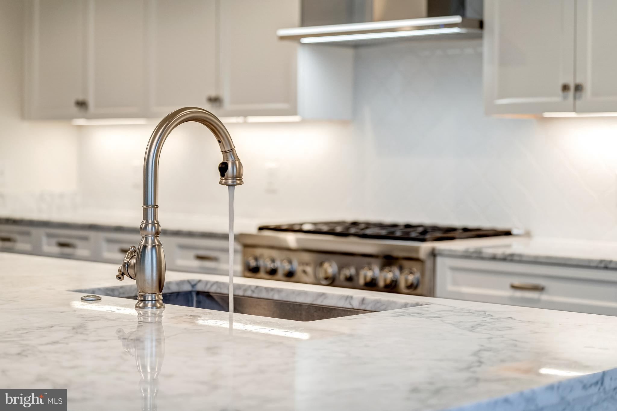 THE SIGNET - Residential Lease