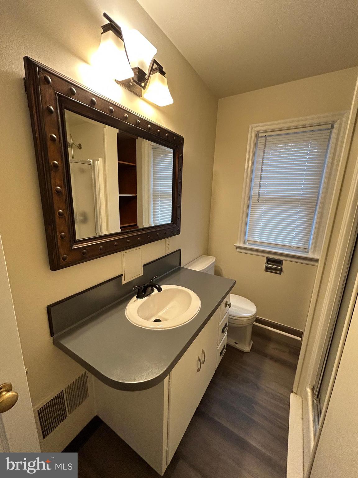 WEST YORK - Residential