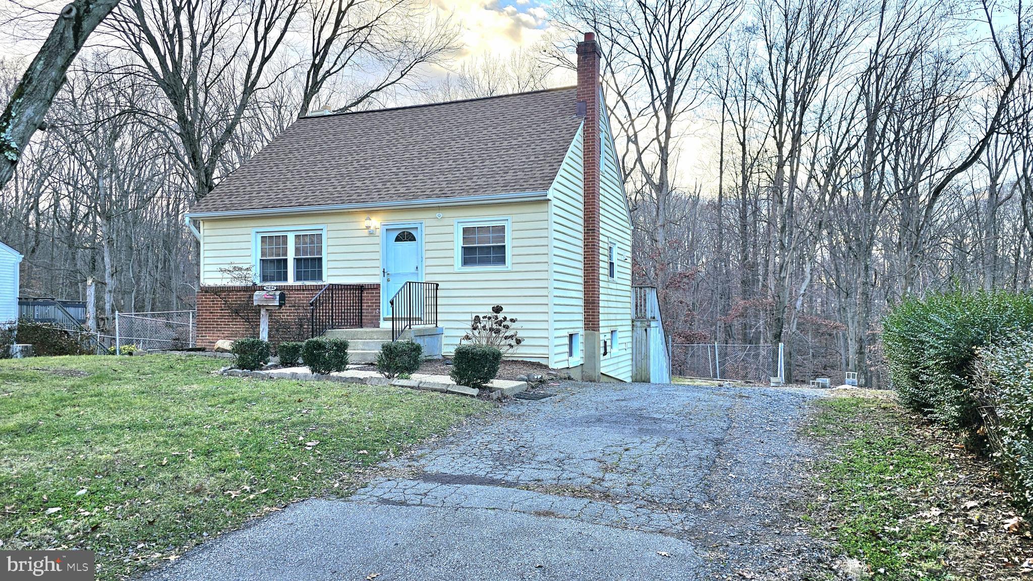 AVAIABLE MAY 17, 2025. Welcome to your dream home in Woodbridge, VA! This charming 1680 square foot house updated and freshly painted in 2023, offers the perfect blend of modern updates and timeless character. With 3 bedrooms and 2 bathrooms, this home is perfect for anyone seeking comfort and convenience.

Step inside and be greeted by the newly renovated kitchen, complete with stainless steel appliances and a walkout to the back deck. The open-concept kitchen-dining area allows for seamless entertaining and family gatherings. The upgraded luxury vinyl planks floor on the upper and lower levels adds a touch of elegance to the space.

Escape to the fully finished basement, which boasts a large storage room and a bonus room that can be used as a home office or gym. Here, you can also find a washer and dryer making it easy to do your laundry. The main level bedroom and full bath provide added convenience and flexibility. Central heating and air conditioning ensure year-round comfort, while the long driveway and spacious yard with a great view offer ample parking and outdoor space.

This home is dog-friendly, so you can bring your furry friends along. Smoking is not allowed, ensuring a clean and healthy living environment. Don't miss out on the opportunity to make this house your home. Contact us today to schedule a viewing and experience the best of Woodbridge living!

The wood stove in the basement is not for tenant's use. Oil baseboard heating is optional, the entire house is on an electric central HVAC system. Apply through the property management website.