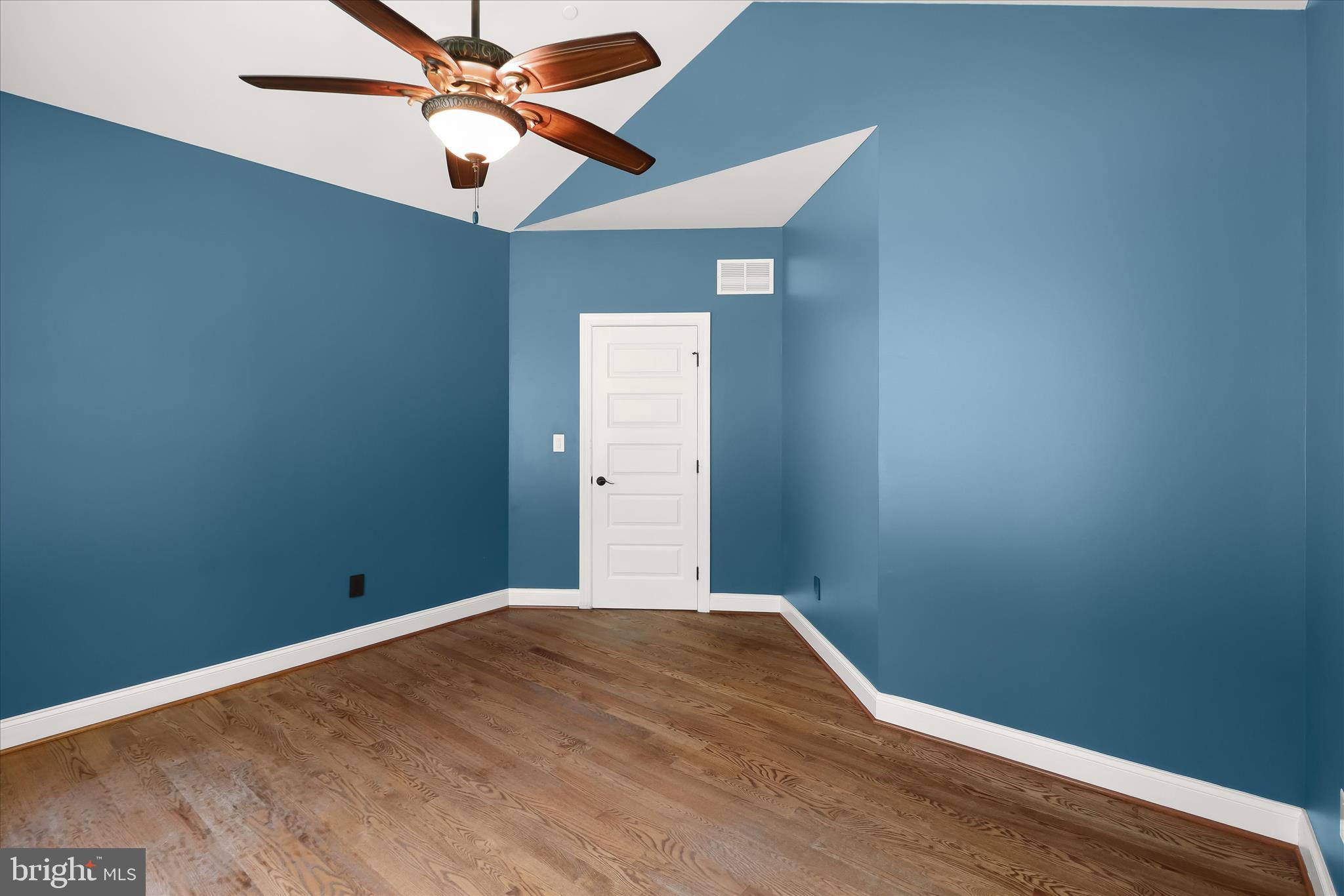 CHESTERFIELD - Residential