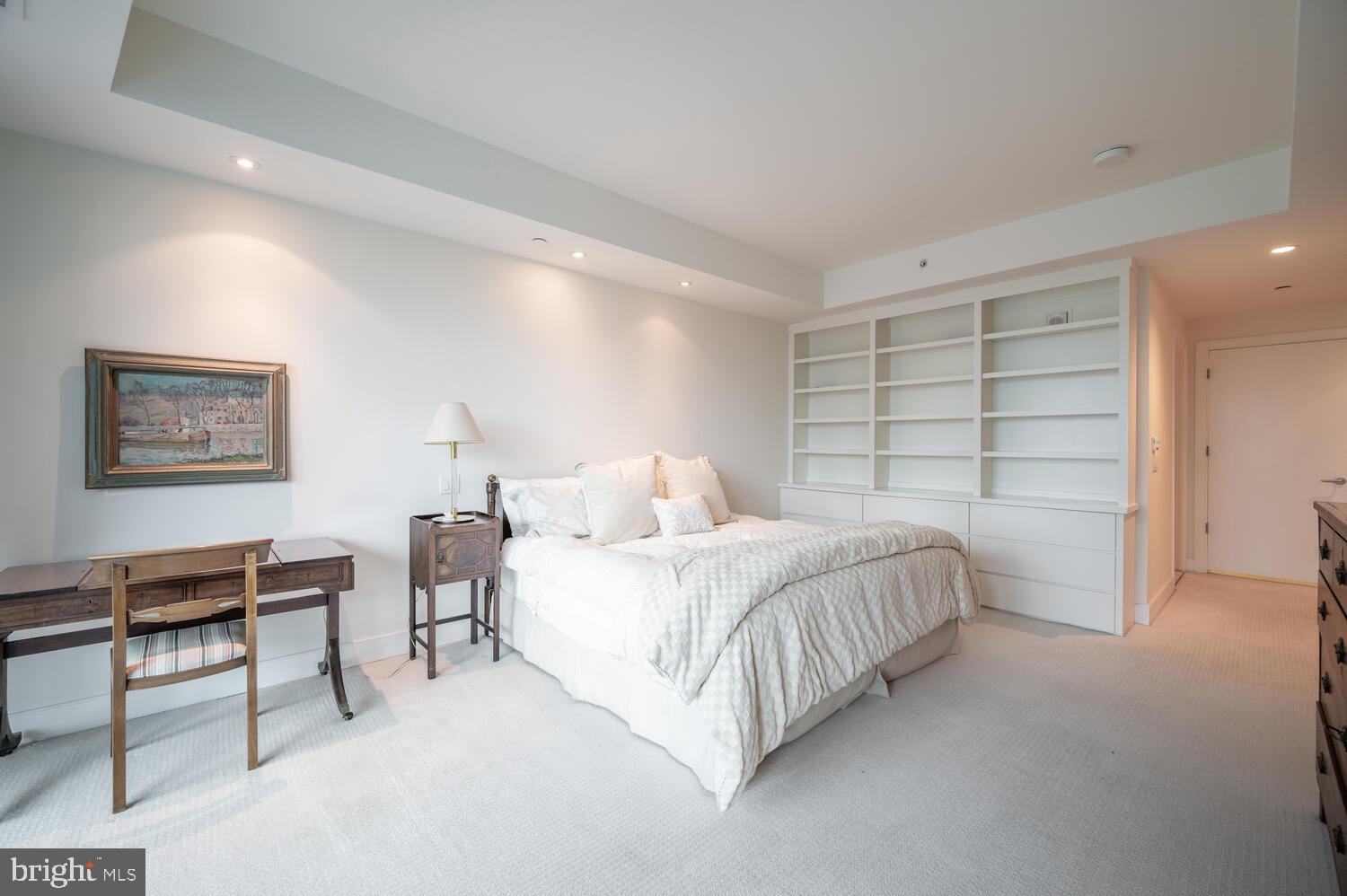 ROSSLYN - Residential