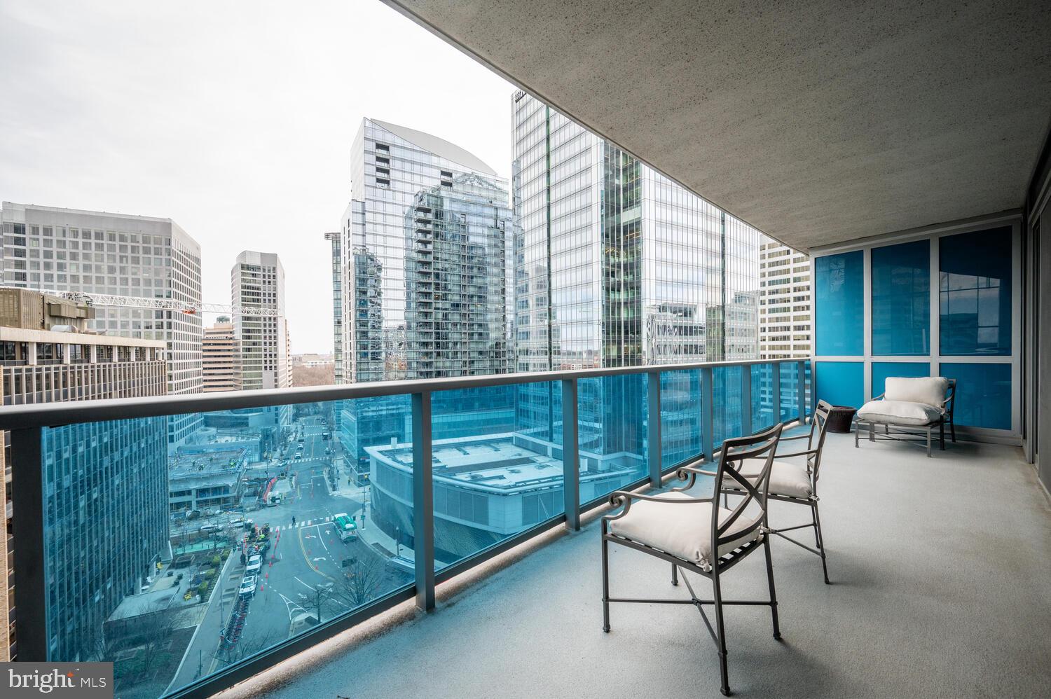 ROSSLYN - Residential