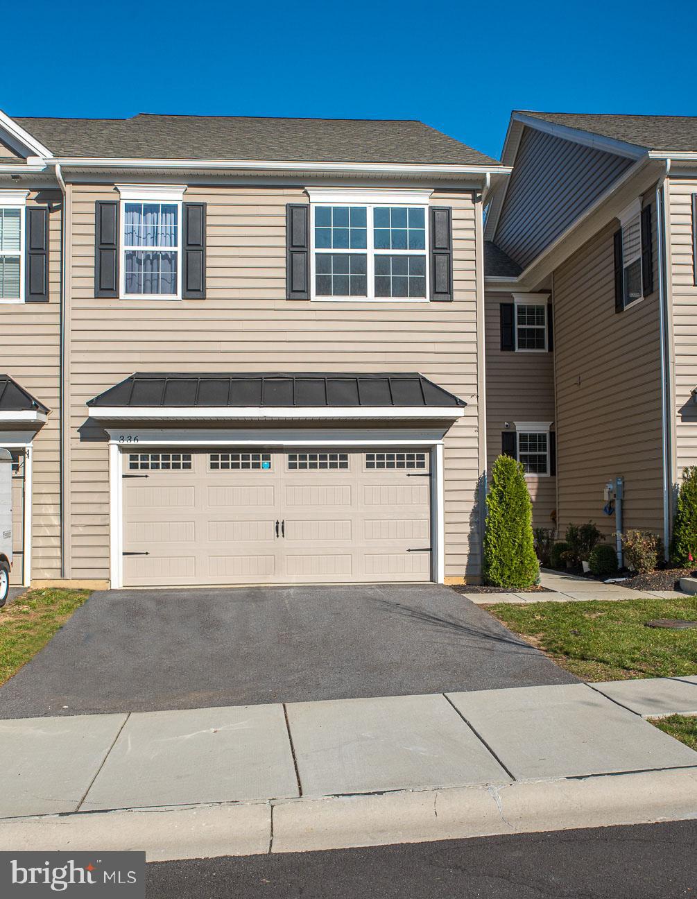 VILLAGE GREENE - Residential