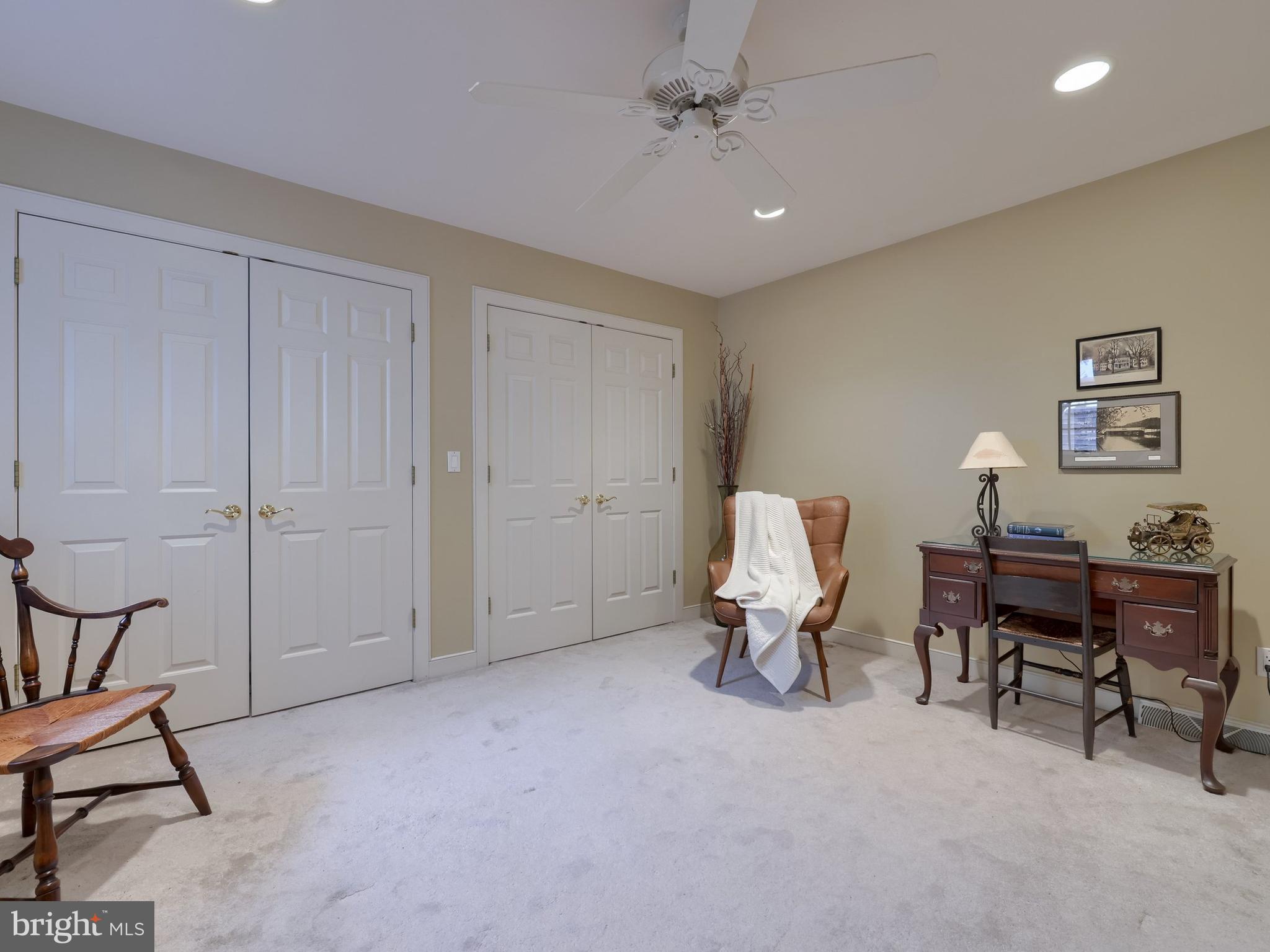 SCHOOL LANE HILLS ESTATES - Residential