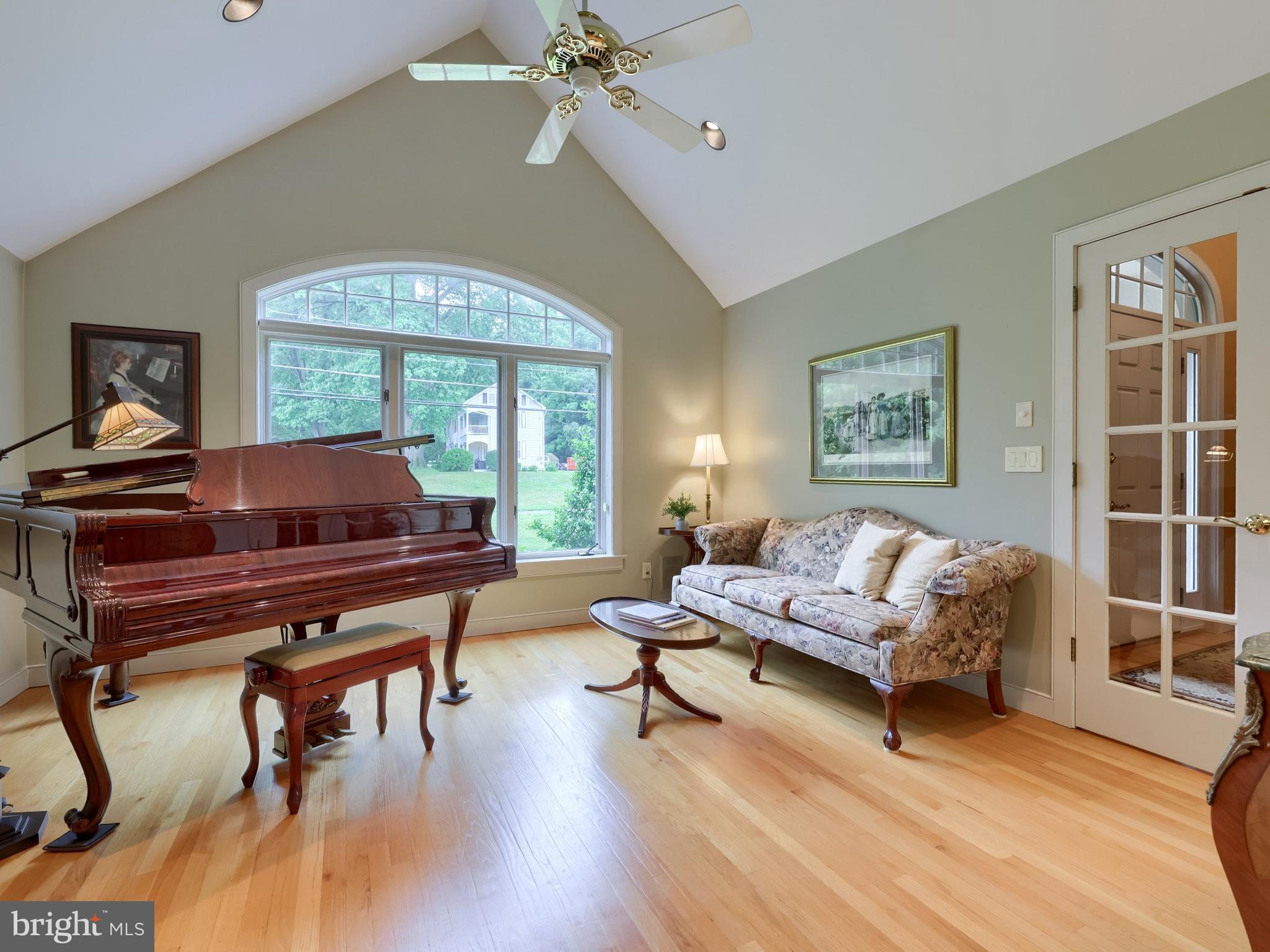 SCHOOL LANE HILLS ESTATES - Residential