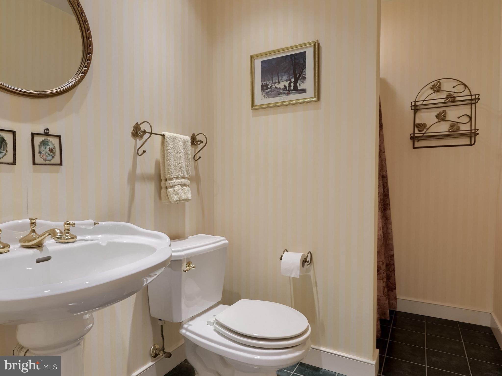 SCHOOL LANE HILLS ESTATES - Residential