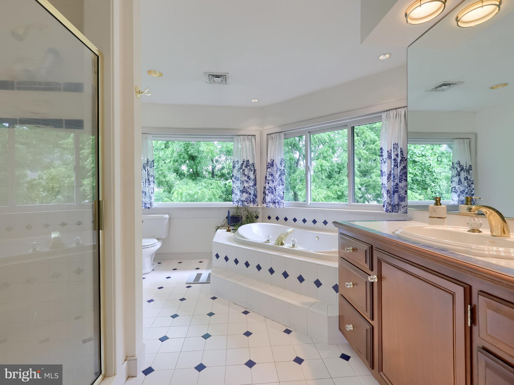 SCHOOL LANE HILLS ESTATES - Residential
