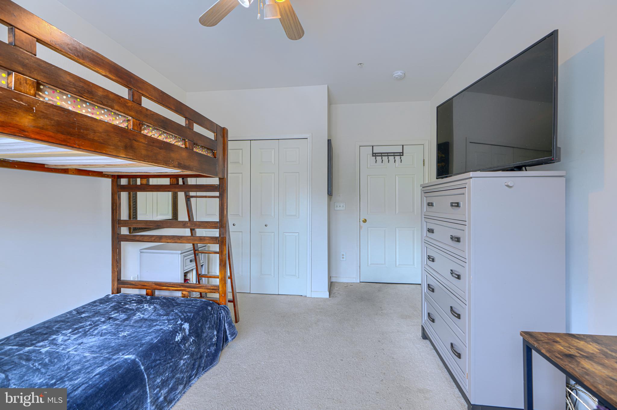 VILLAGE OF MILL RUN - Residential