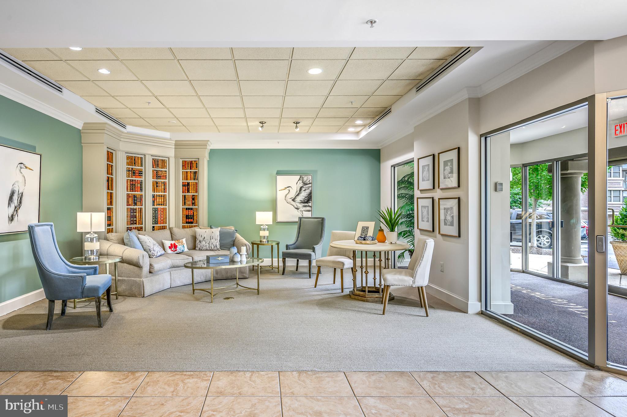 LANSDOWNE WOODS - Residential