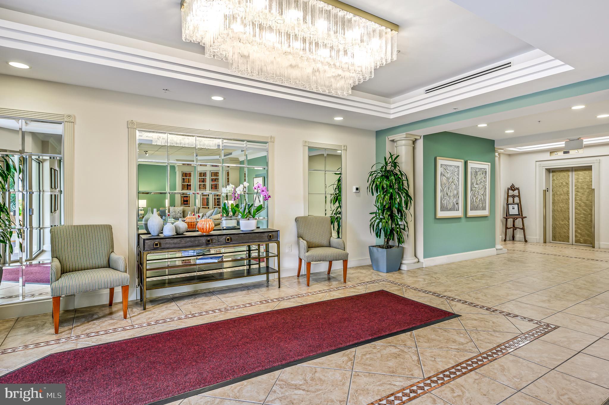LANSDOWNE WOODS - Residential