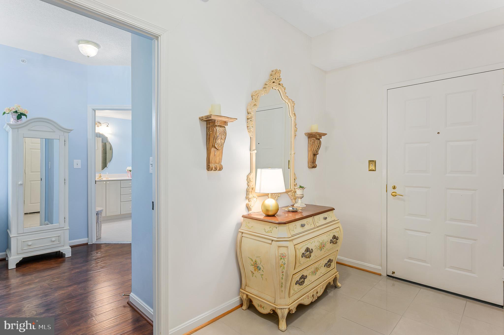 LANSDOWNE WOODS - Residential