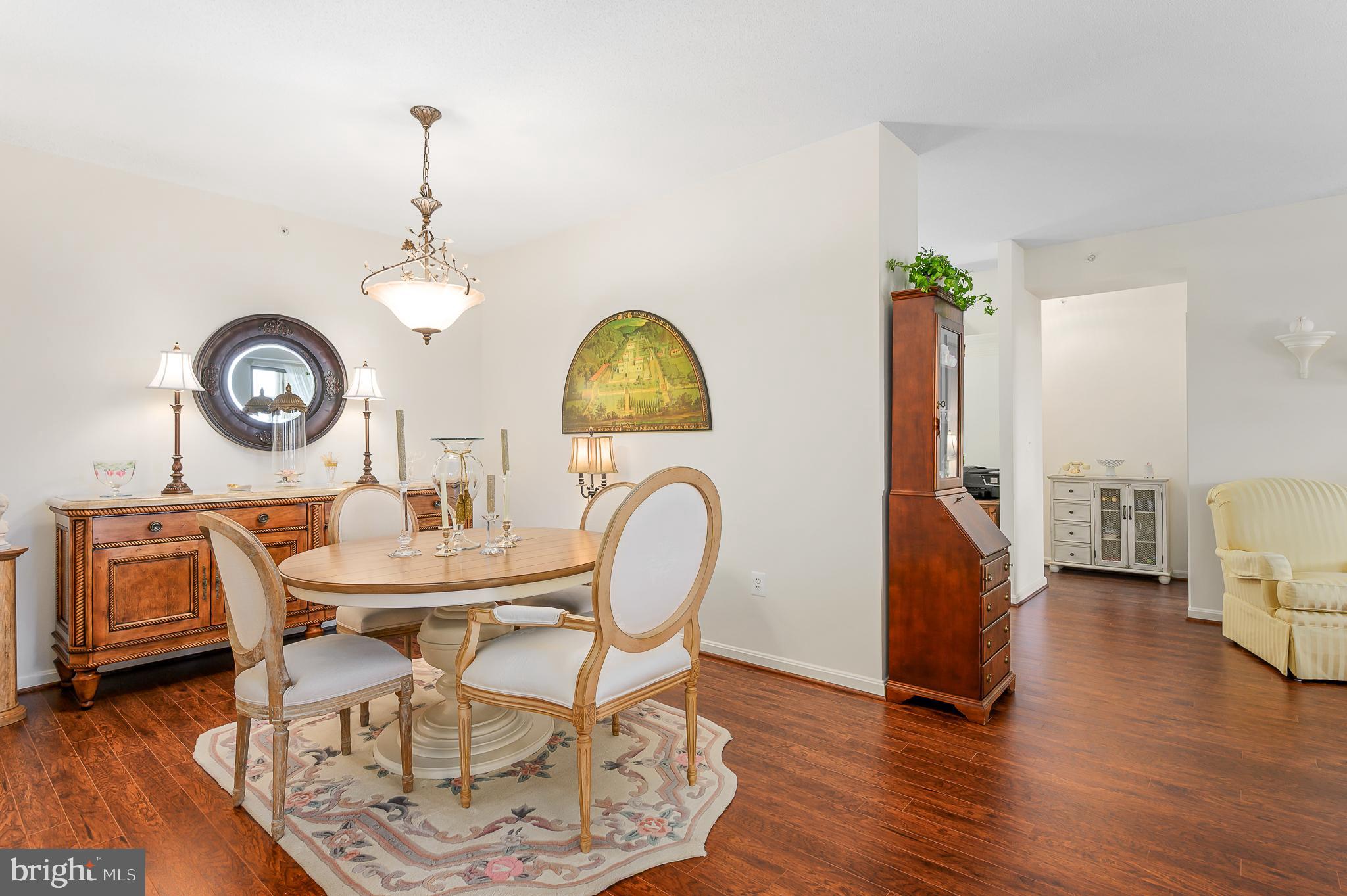 LANSDOWNE WOODS - Residential