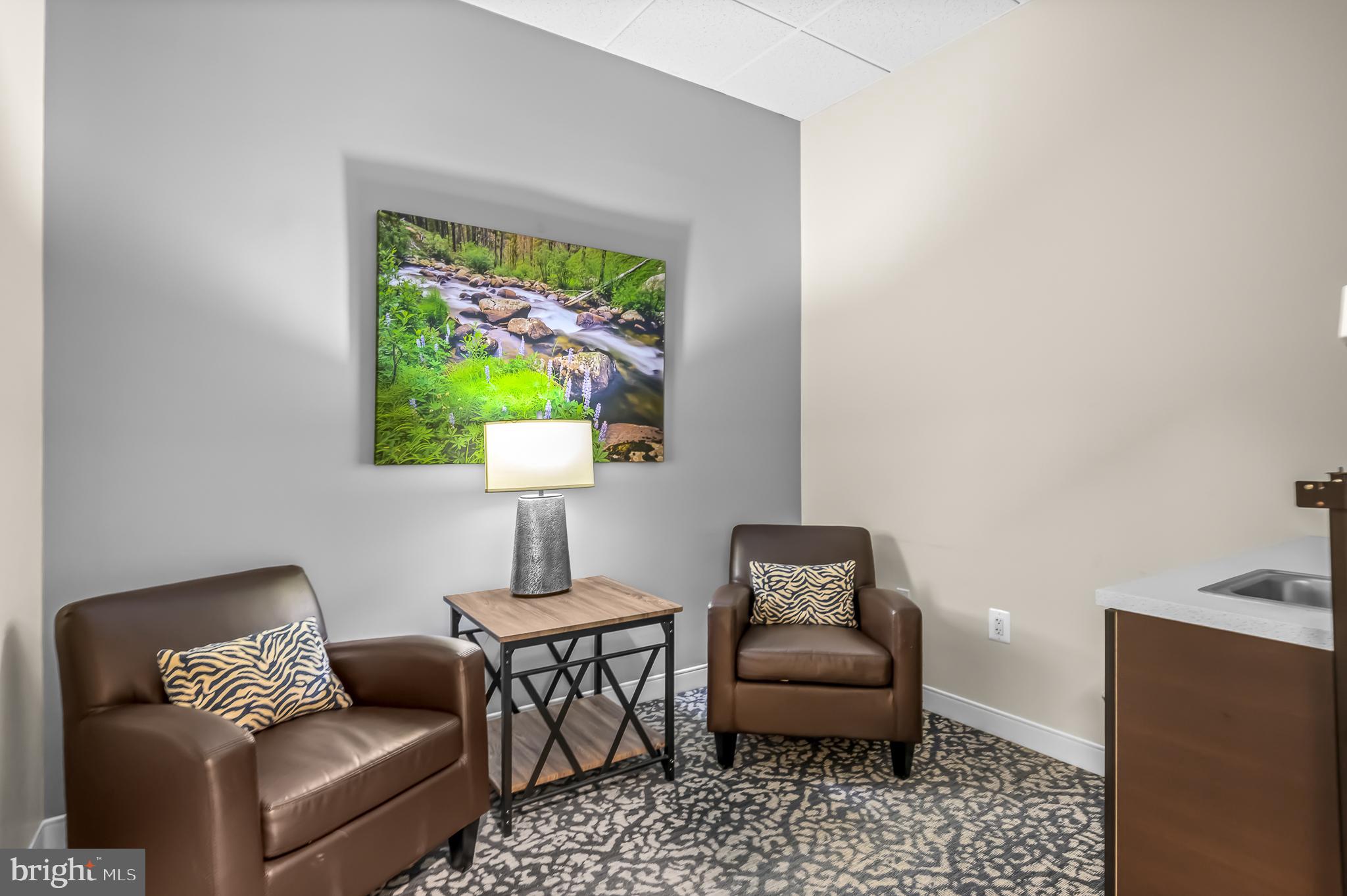 LANSDOWNE WOODS - Residential