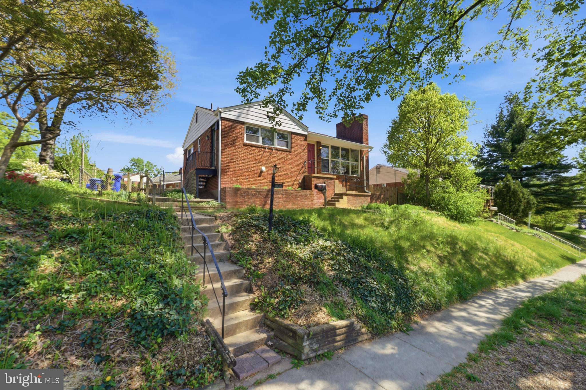 CARROLL KNOLLS - Residential