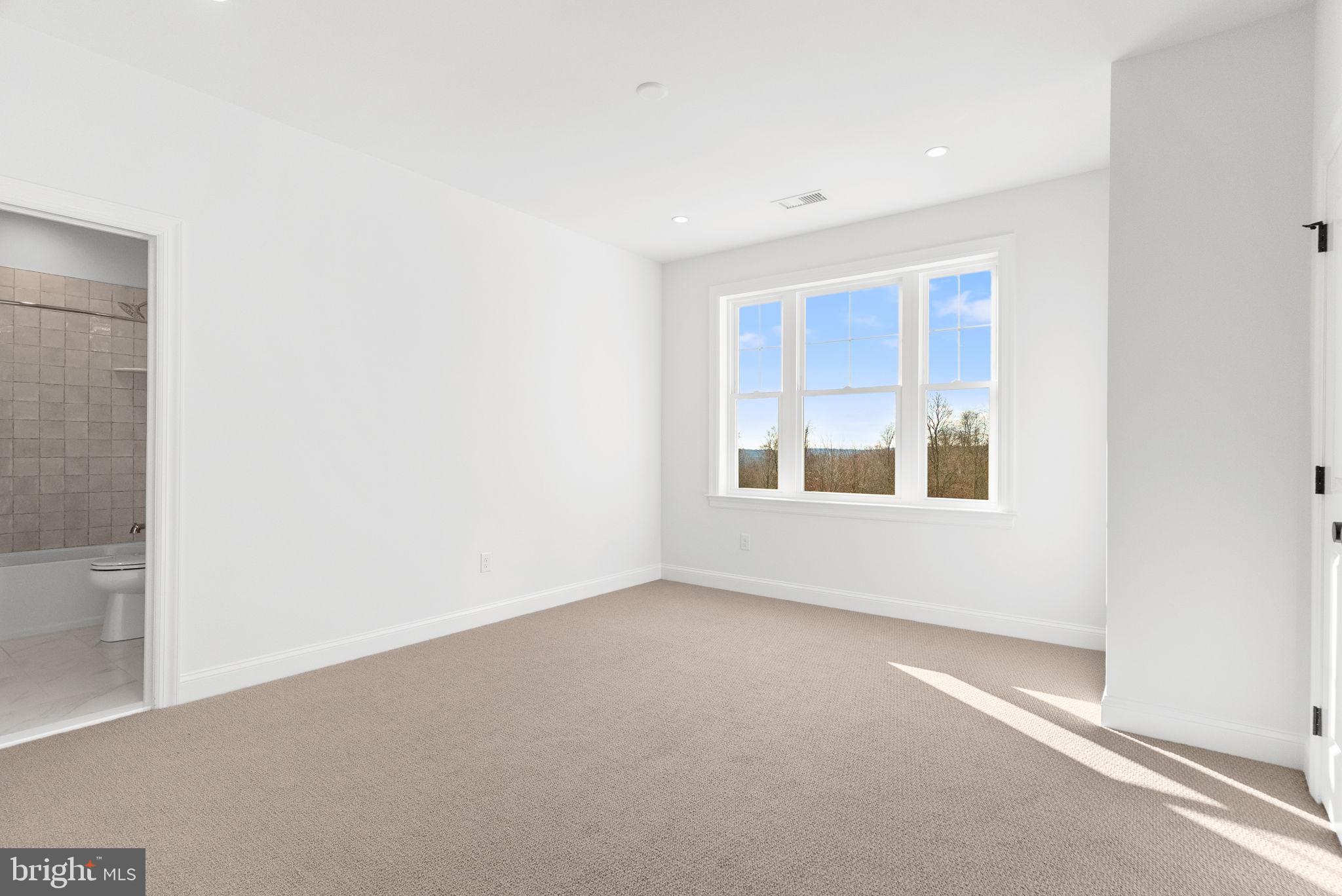 ESTATES AT STONECLIFF - Residential