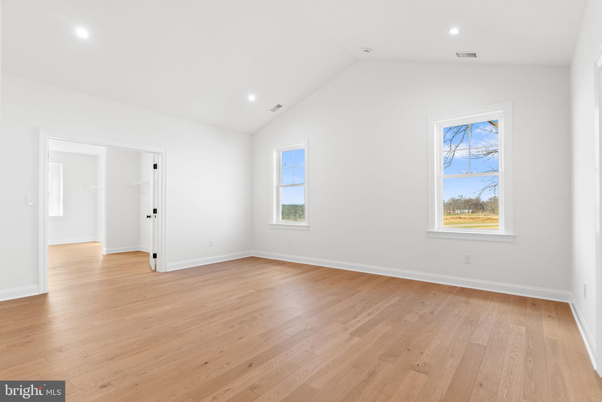 ESTATES AT STONECLIFF - Residential