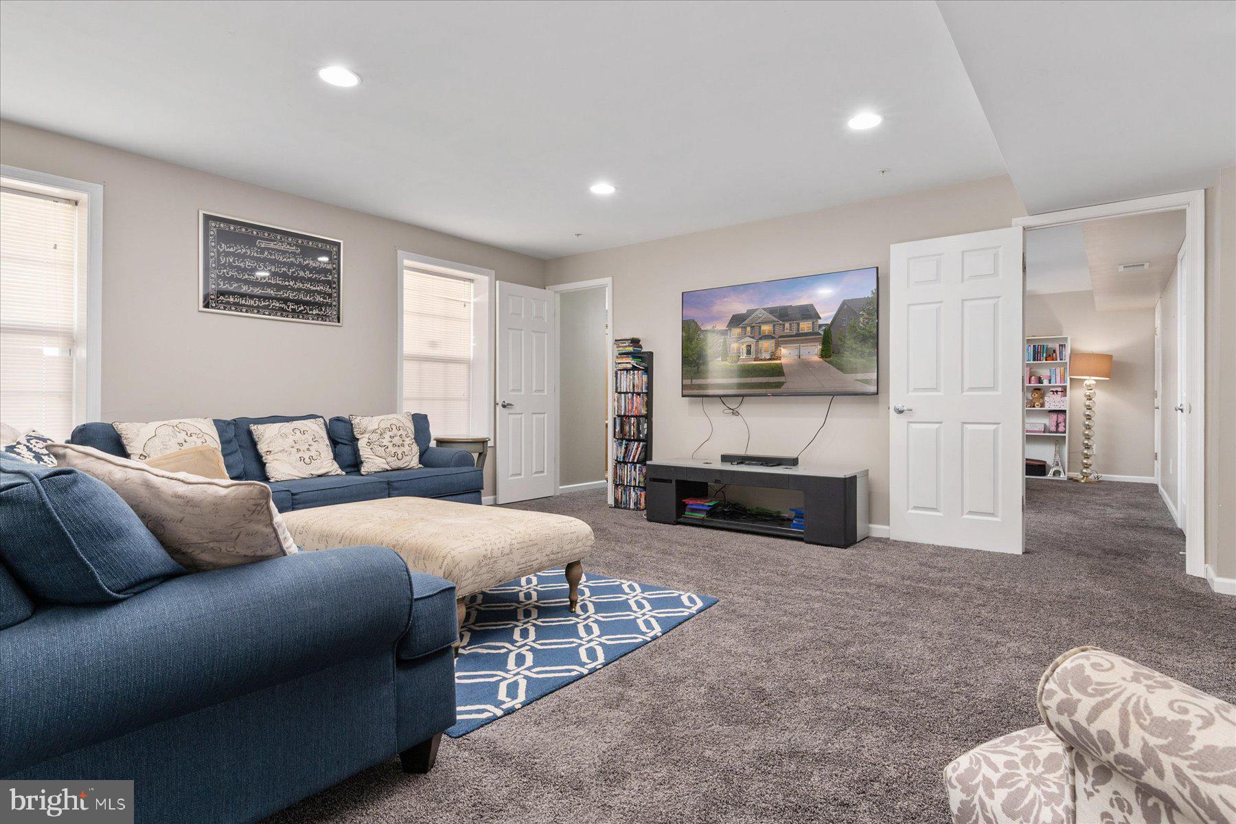 RESIDENCES AT QUARRY PLACE - Residential