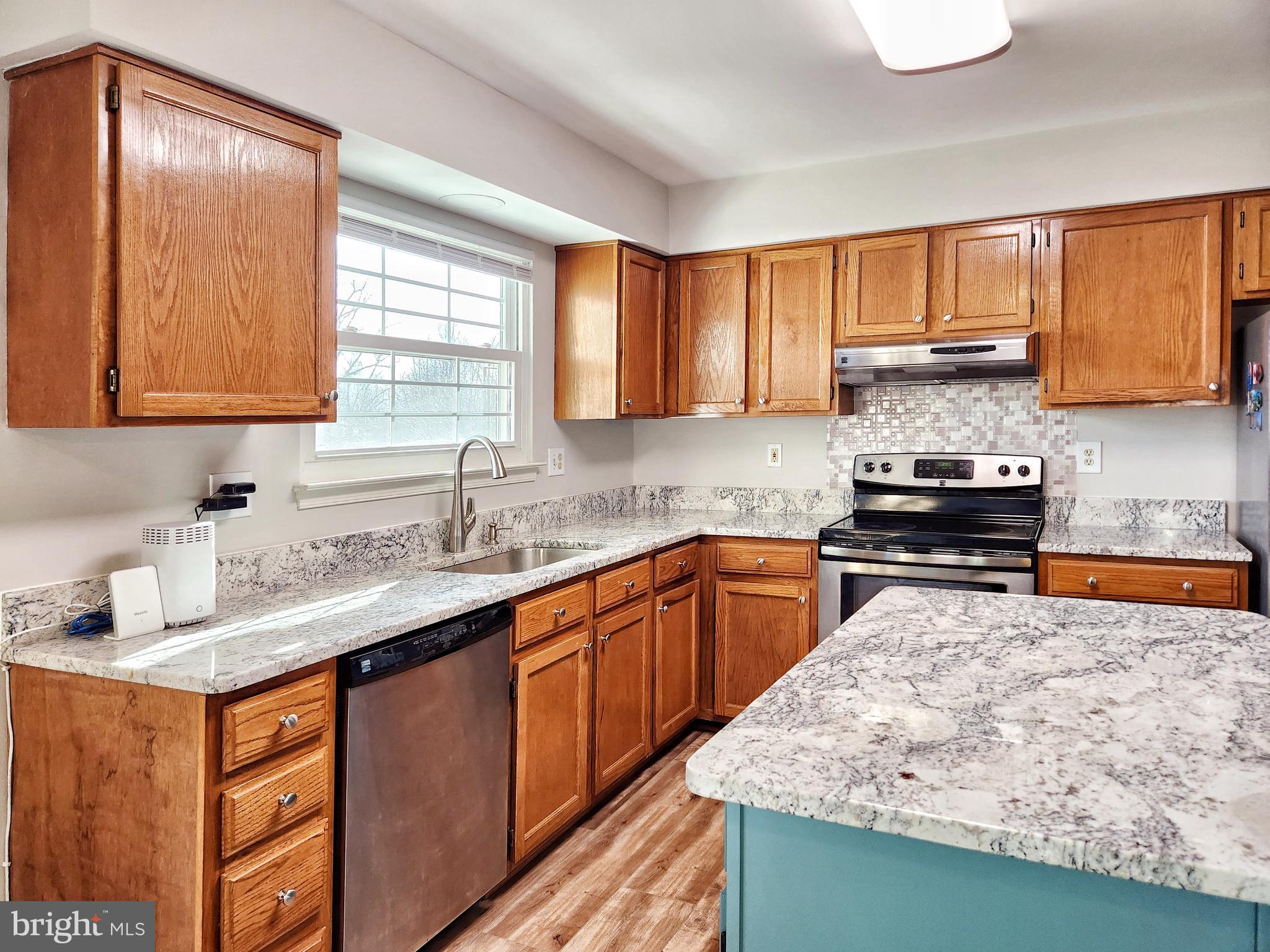 PARADISE - Residential Lease