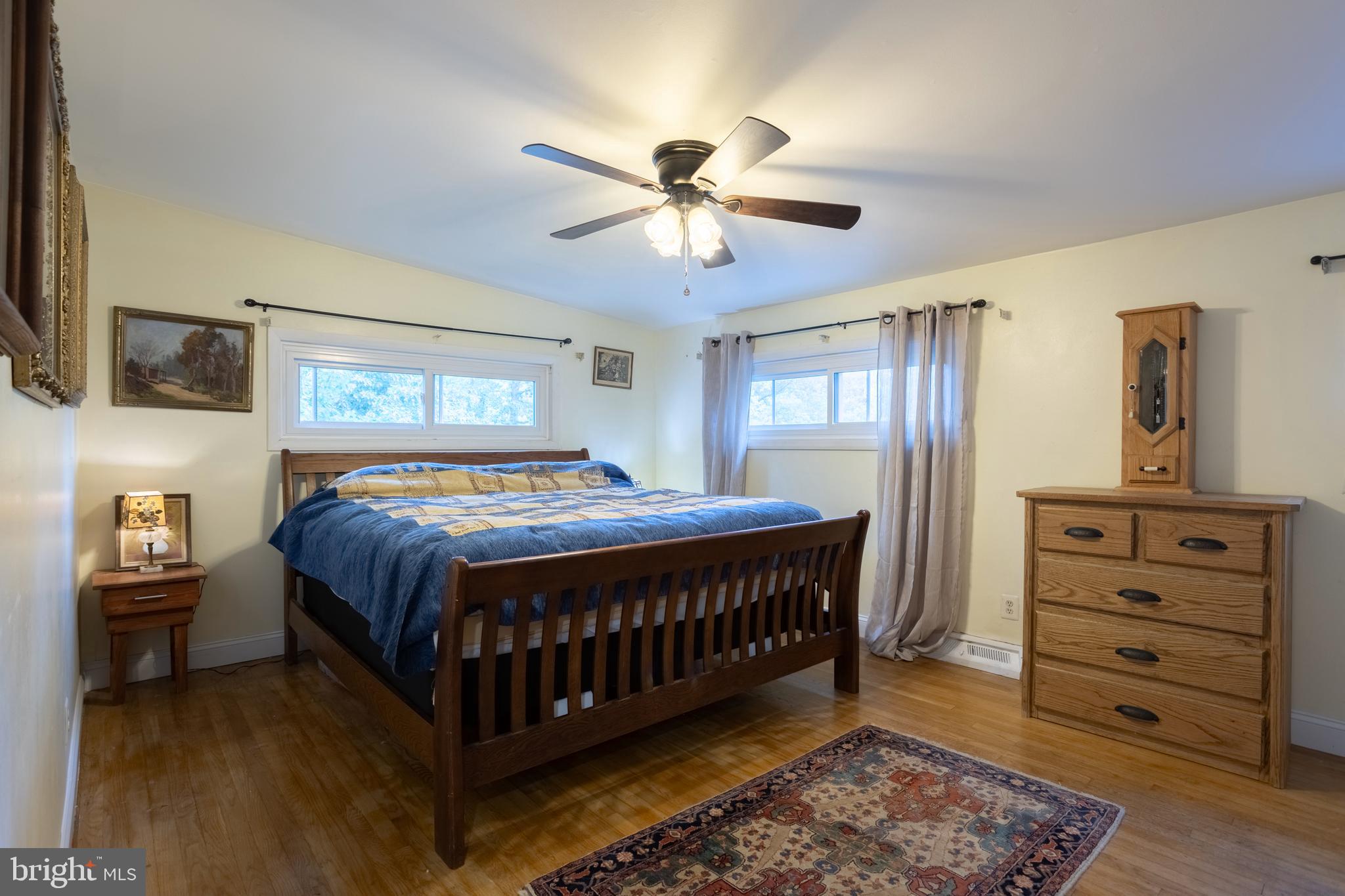 MIDFIELD - Residential