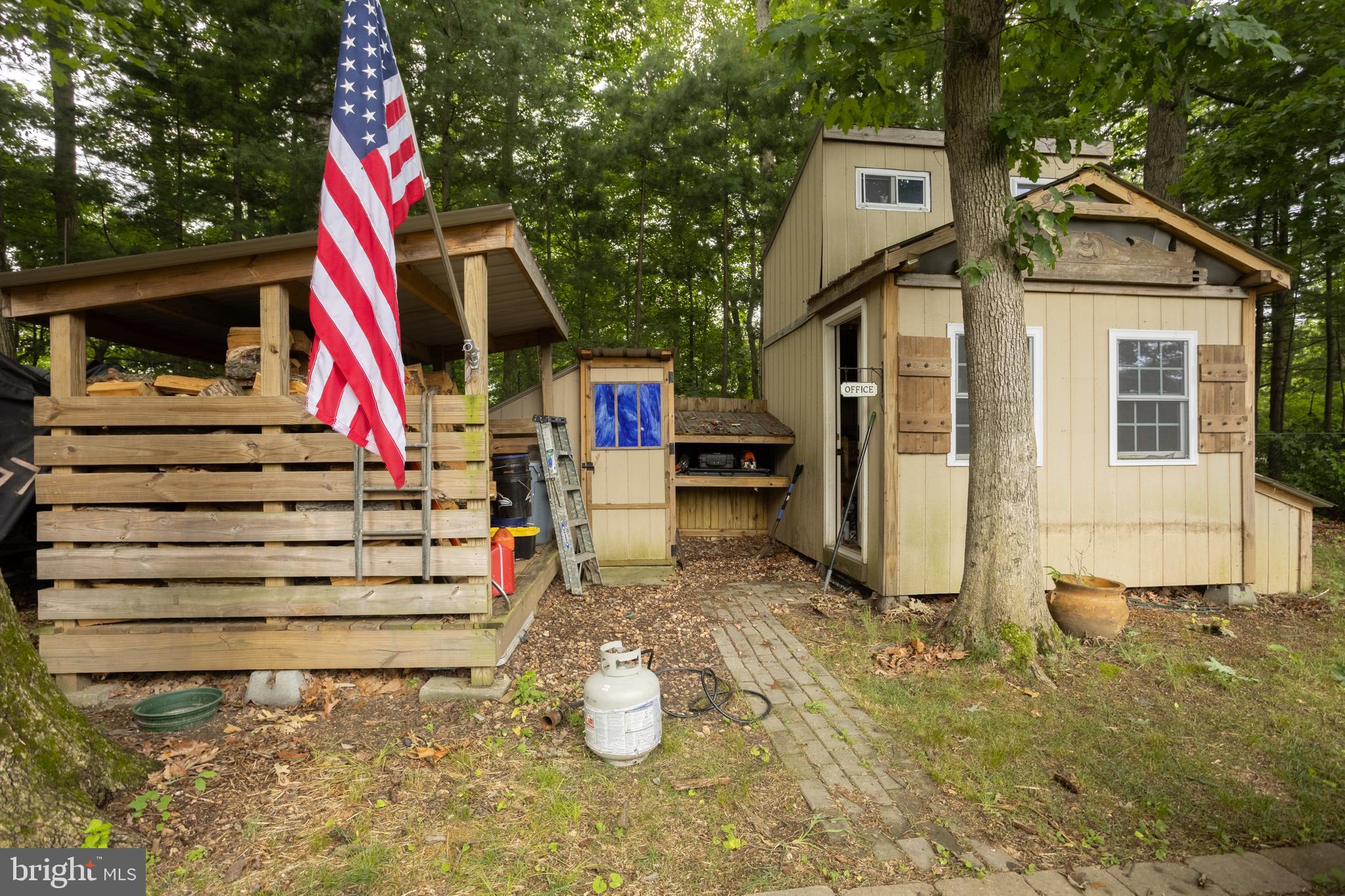 MIDFIELD - Residential