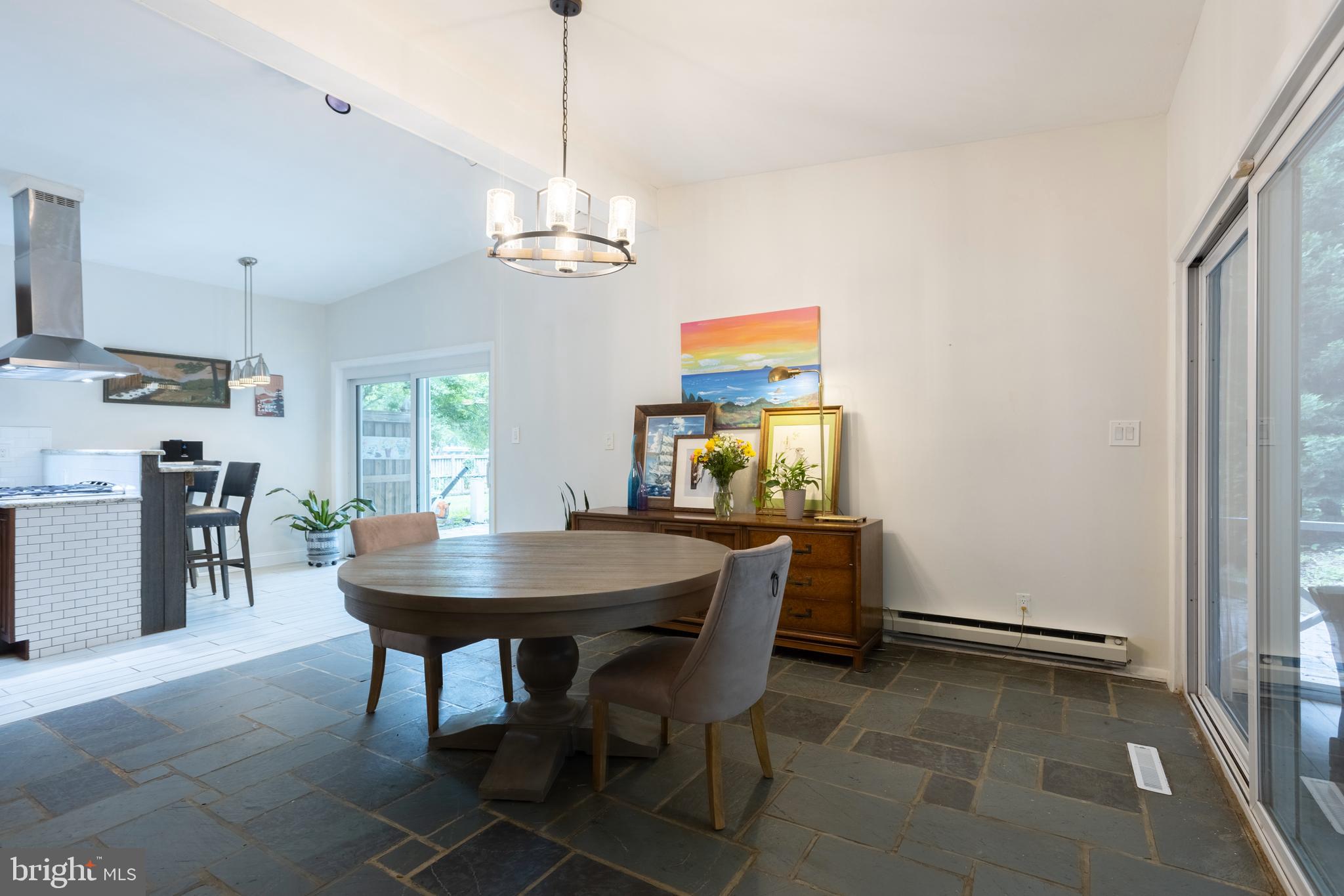 MIDFIELD - Residential