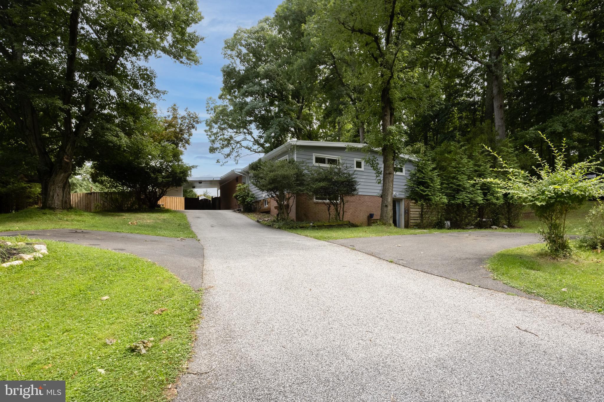 MIDFIELD - Residential