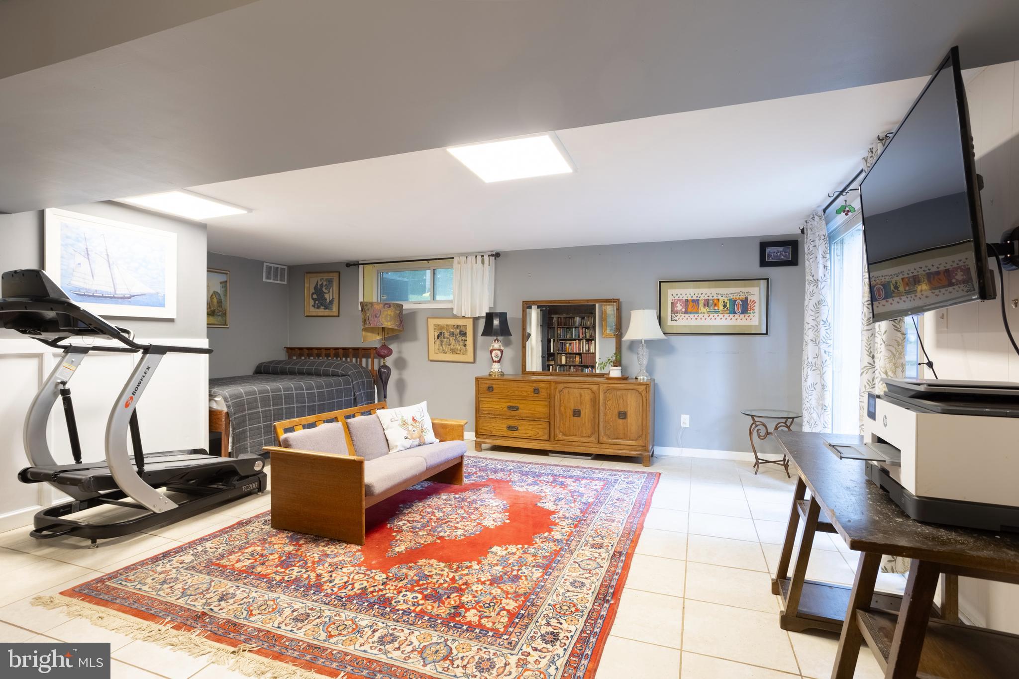 MIDFIELD - Residential