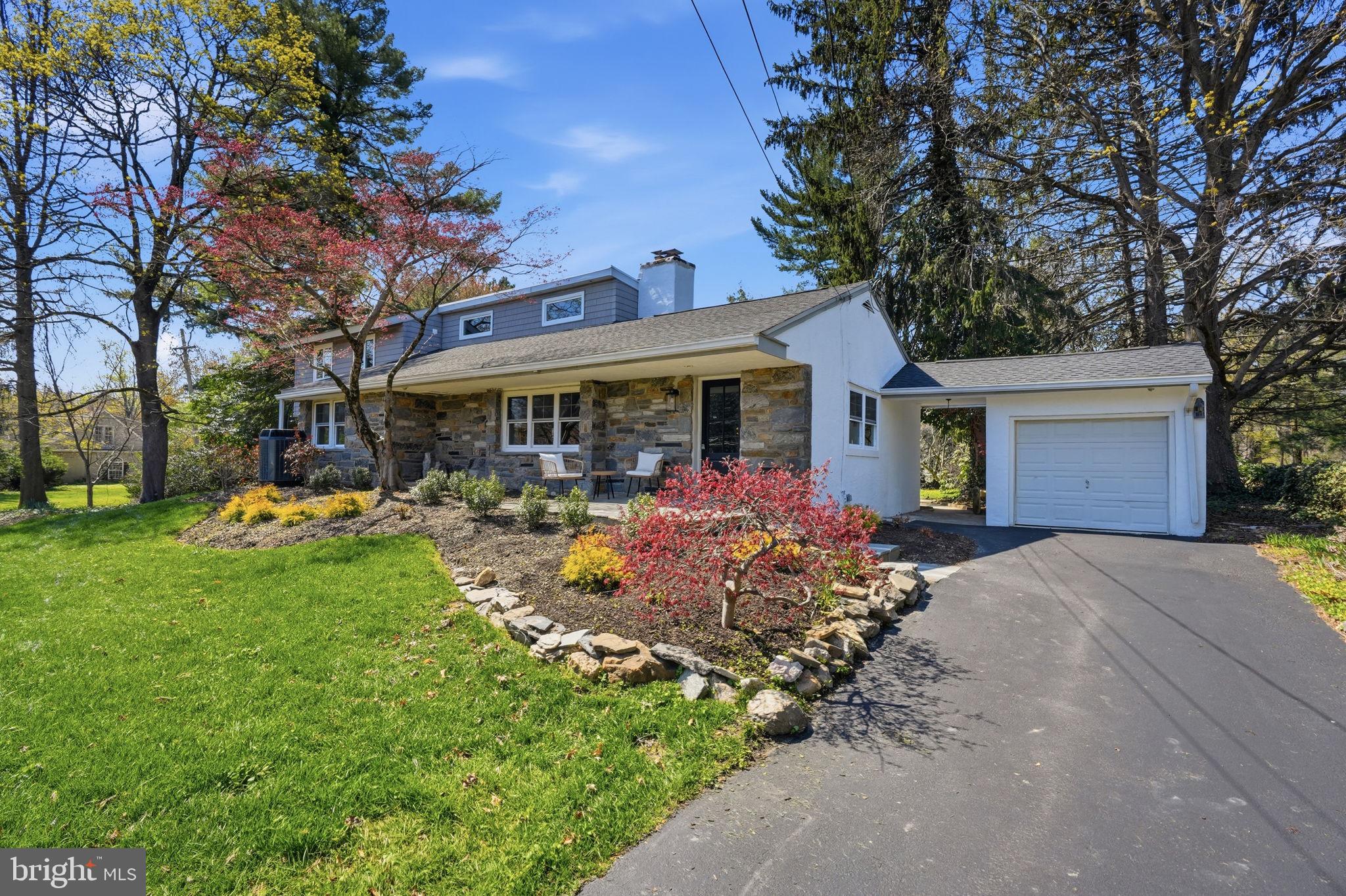 YORKTOWN CROSSING - Residential