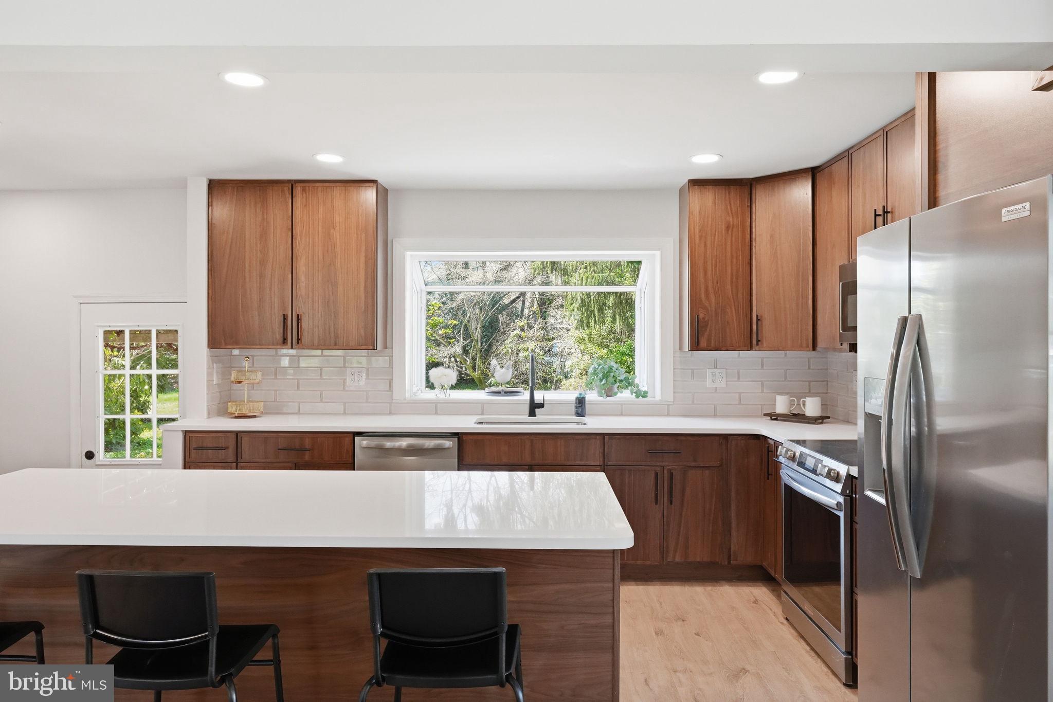 YORKTOWN CROSSING - Residential