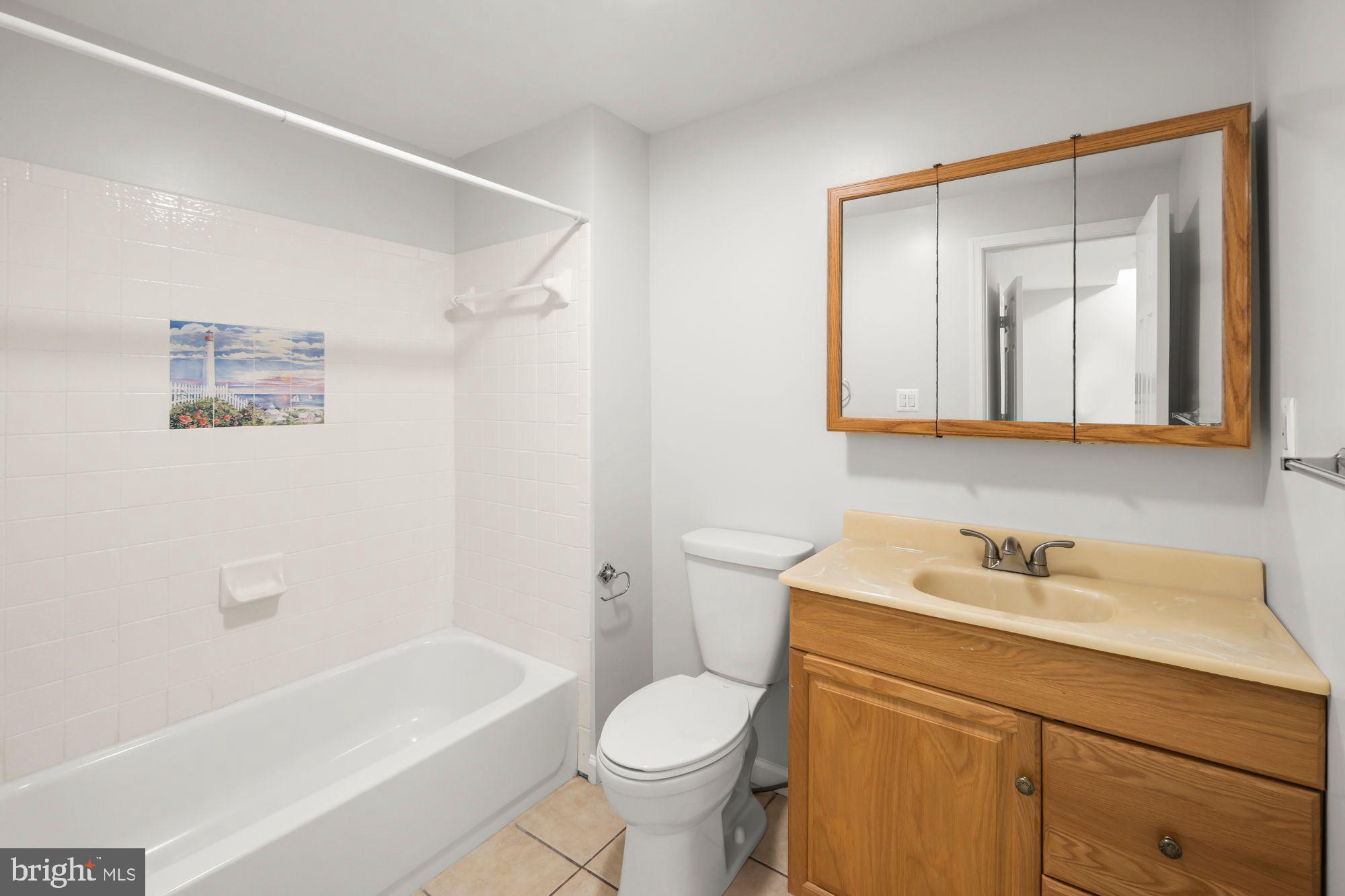 LANDSDOWNE - Residential