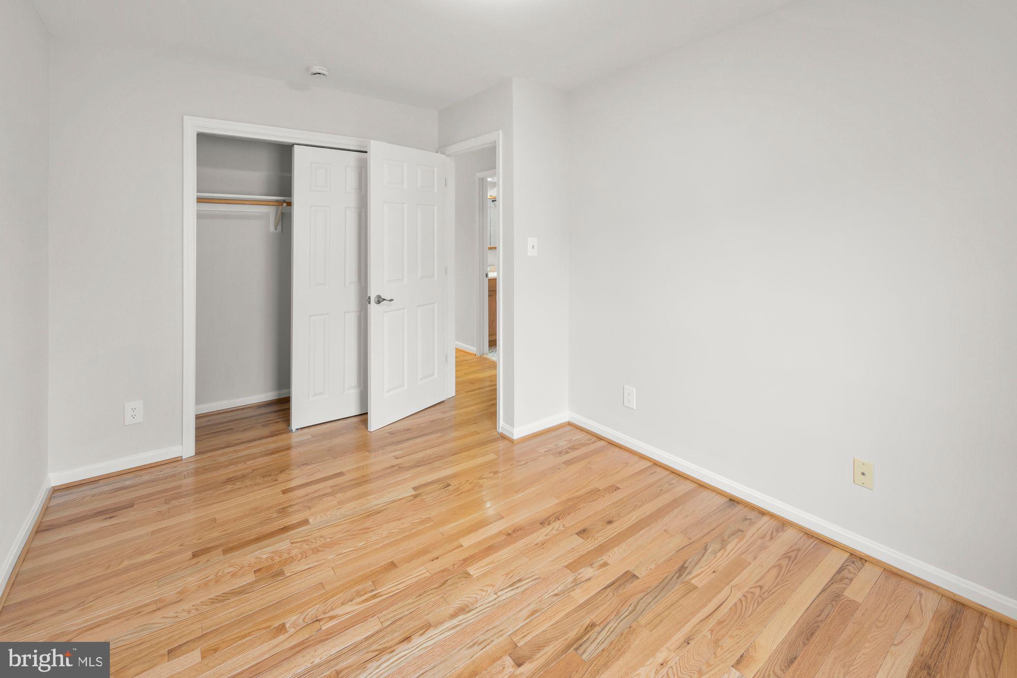 LANDSDOWNE - Residential
