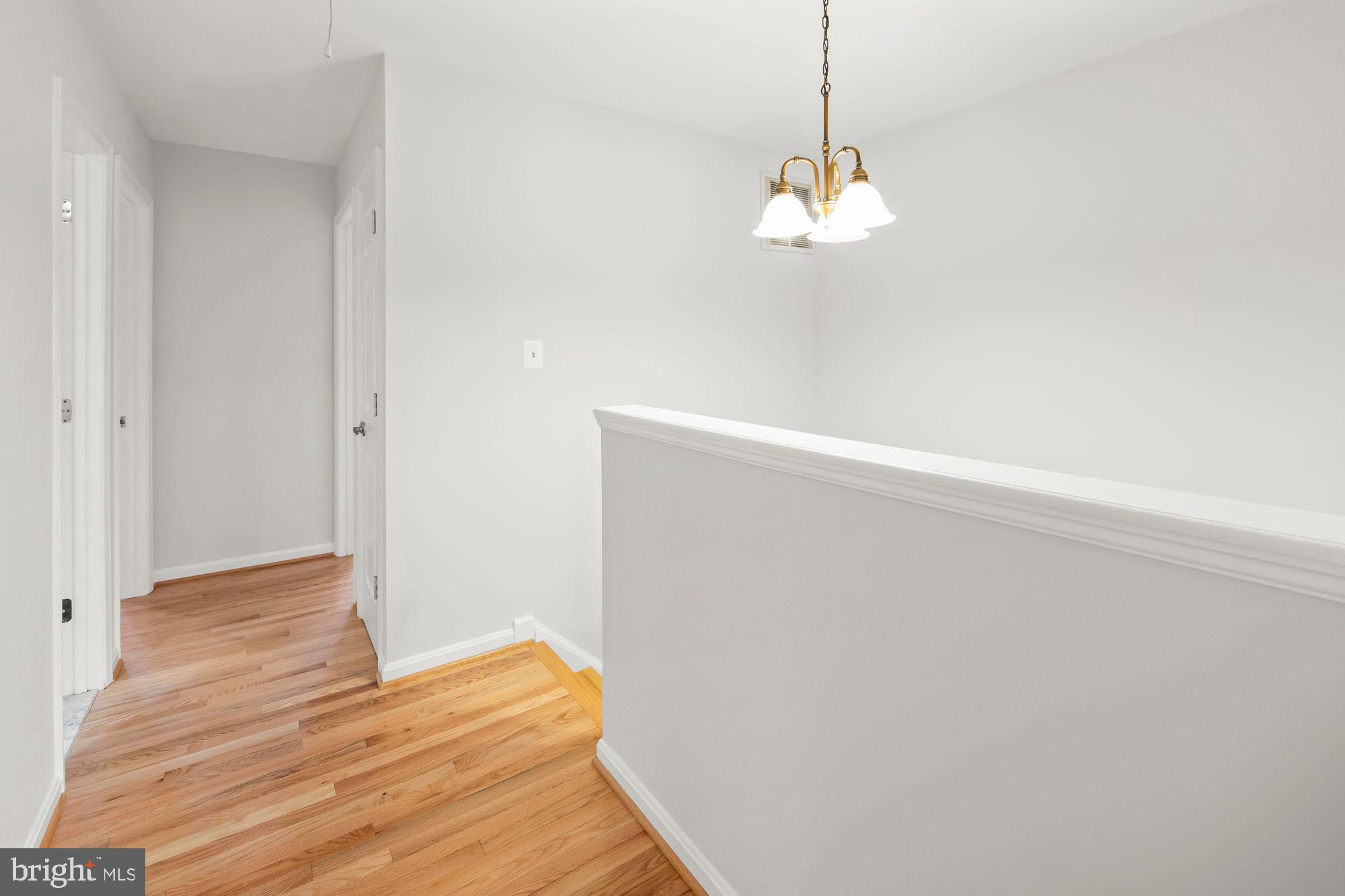 LANDSDOWNE - Residential