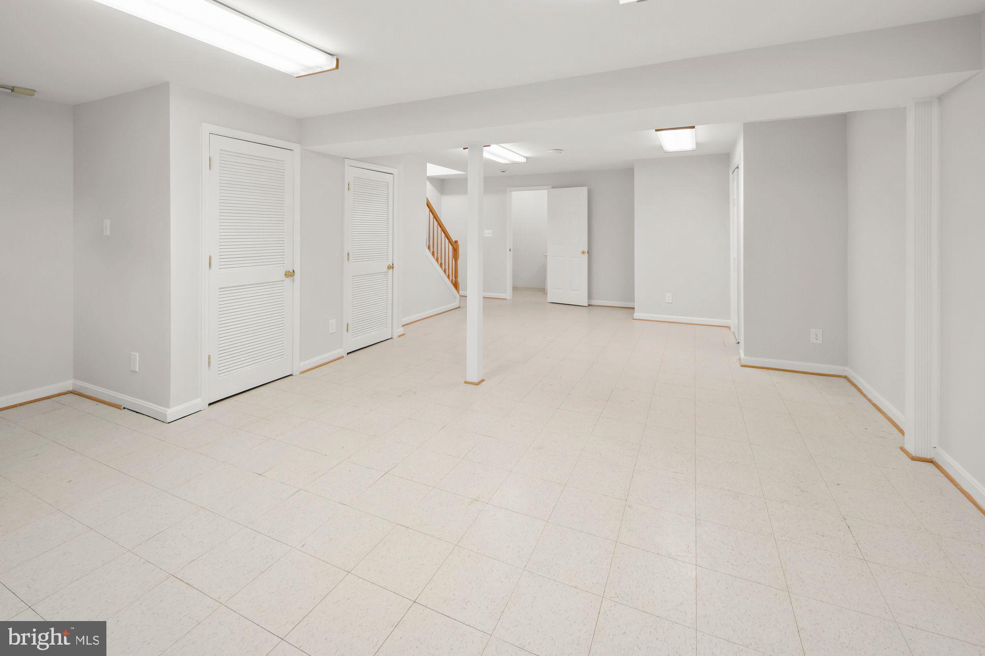 LANDSDOWNE - Residential