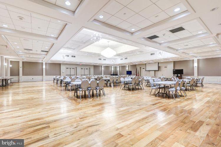 MONTGOMERY MUTUAL COOP - Residential