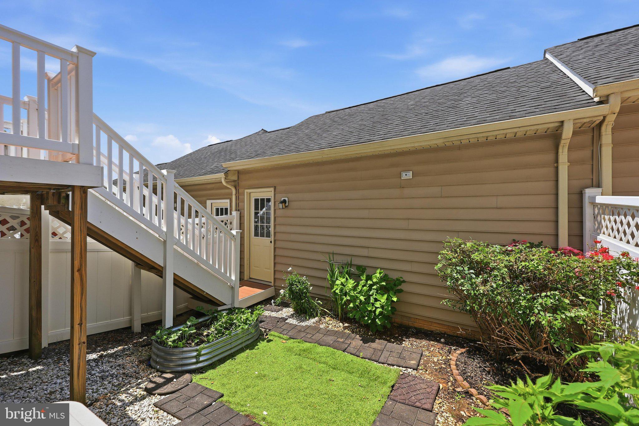 ARORA HILLS - Residential