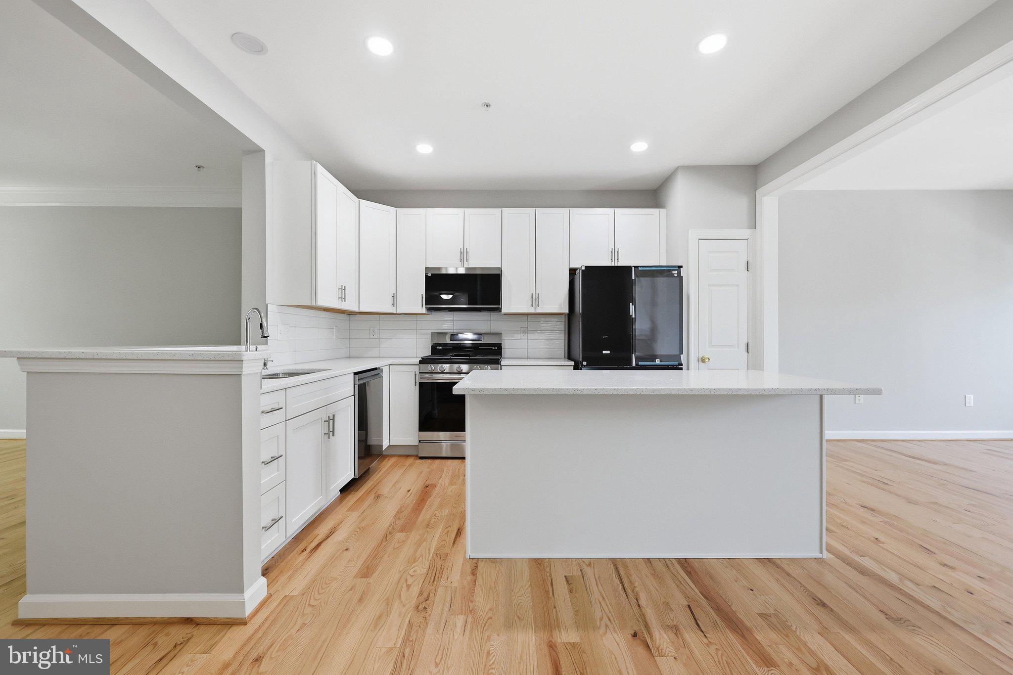 ARORA HILLS - Residential