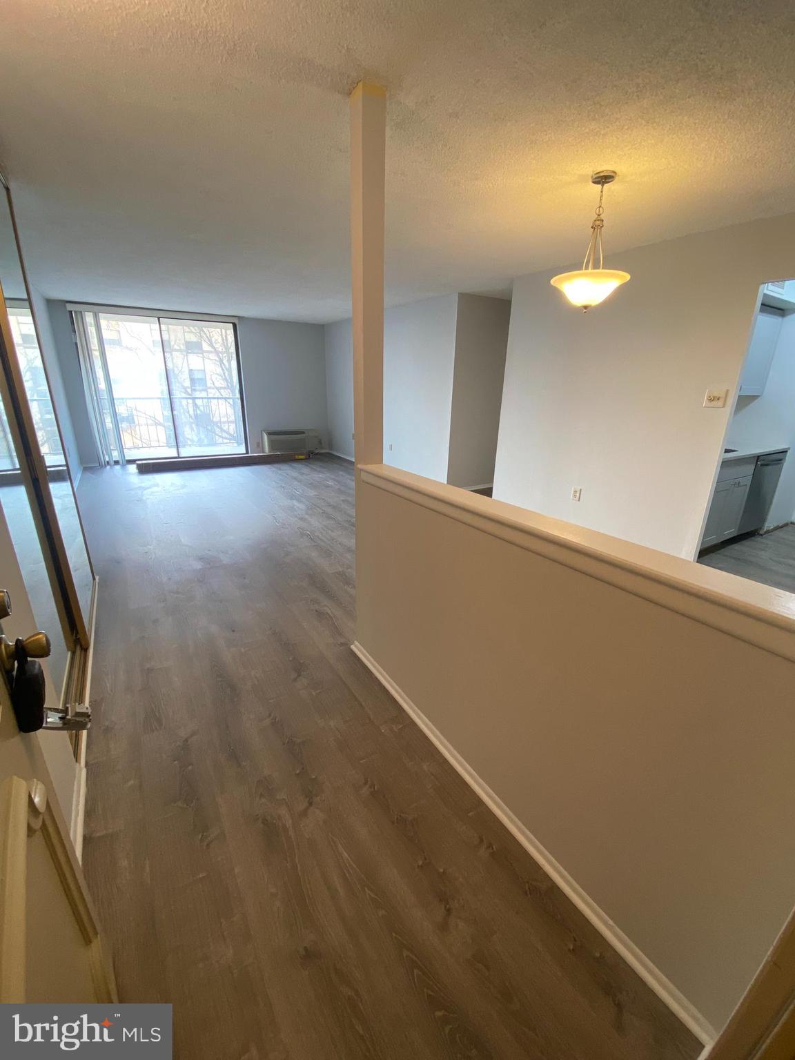PLYMOUTH HILLS - Residential Lease