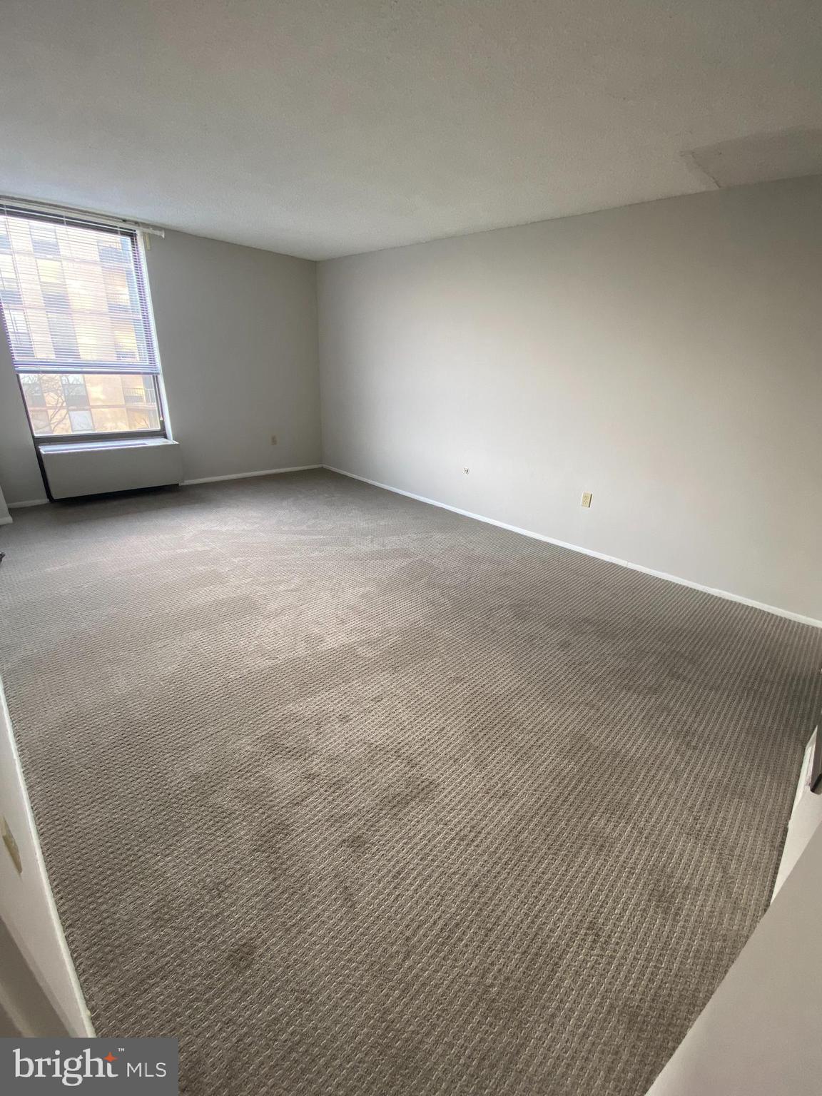 PLYMOUTH HILLS - Residential Lease