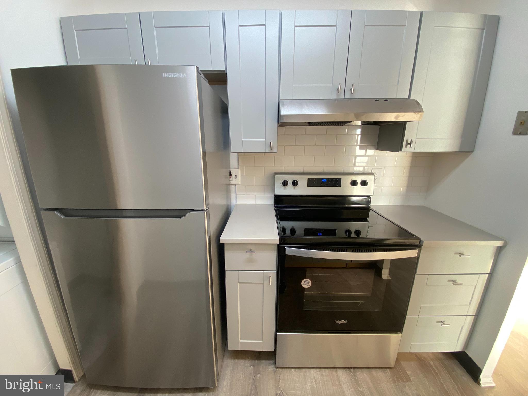 PLYMOUTH HILLS - Residential Lease