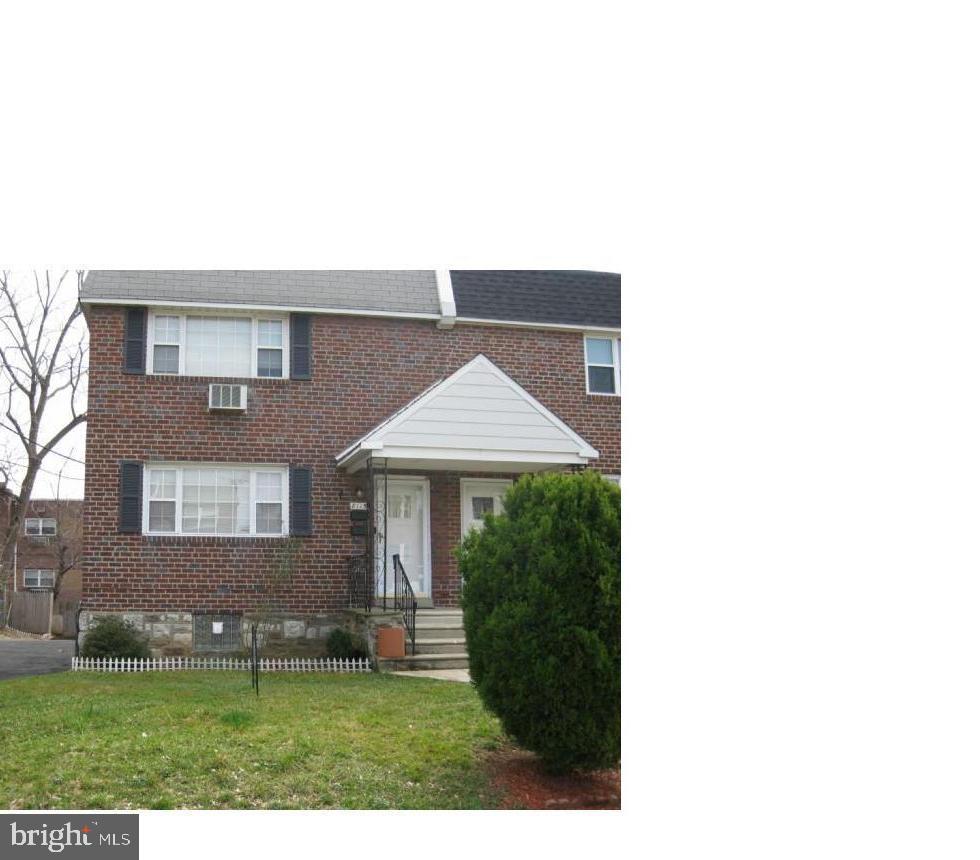 RENT: 1st floor duplex, liv rm, kitchen with extended dining area, hall bath, 2 bedrooms.  Small shared laundry area in the basement, 1 washer and 1 dryer.  Desirable  Fox Chase neighborhood.
