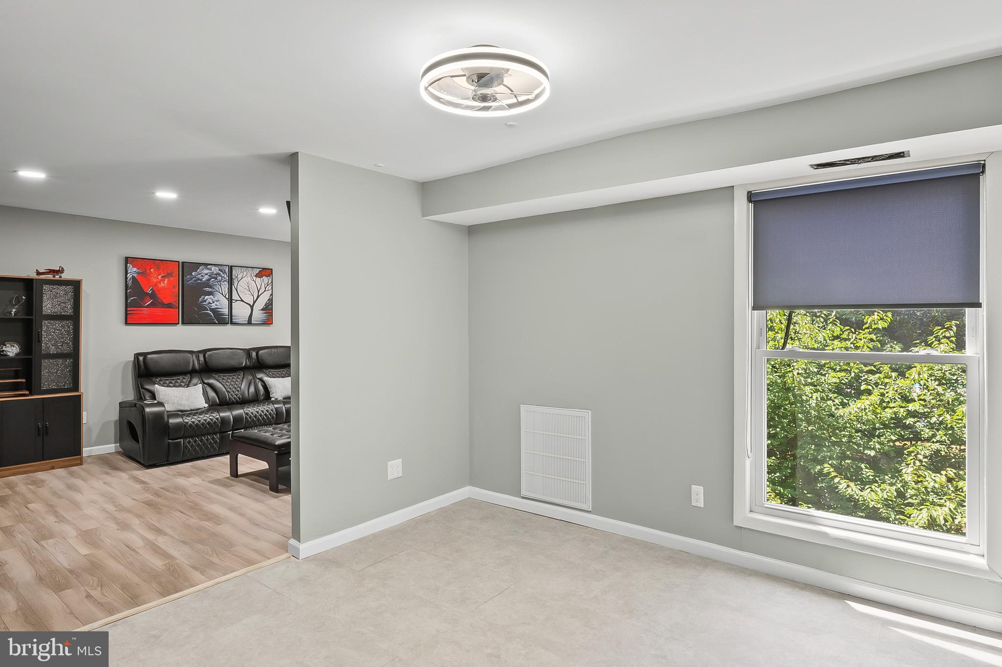 WALNUT GROVE - Residential