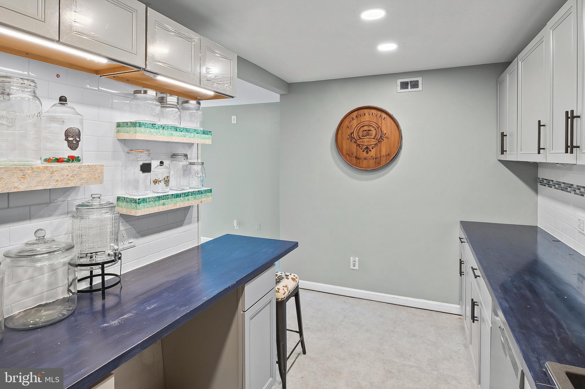 WALNUT GROVE - Residential